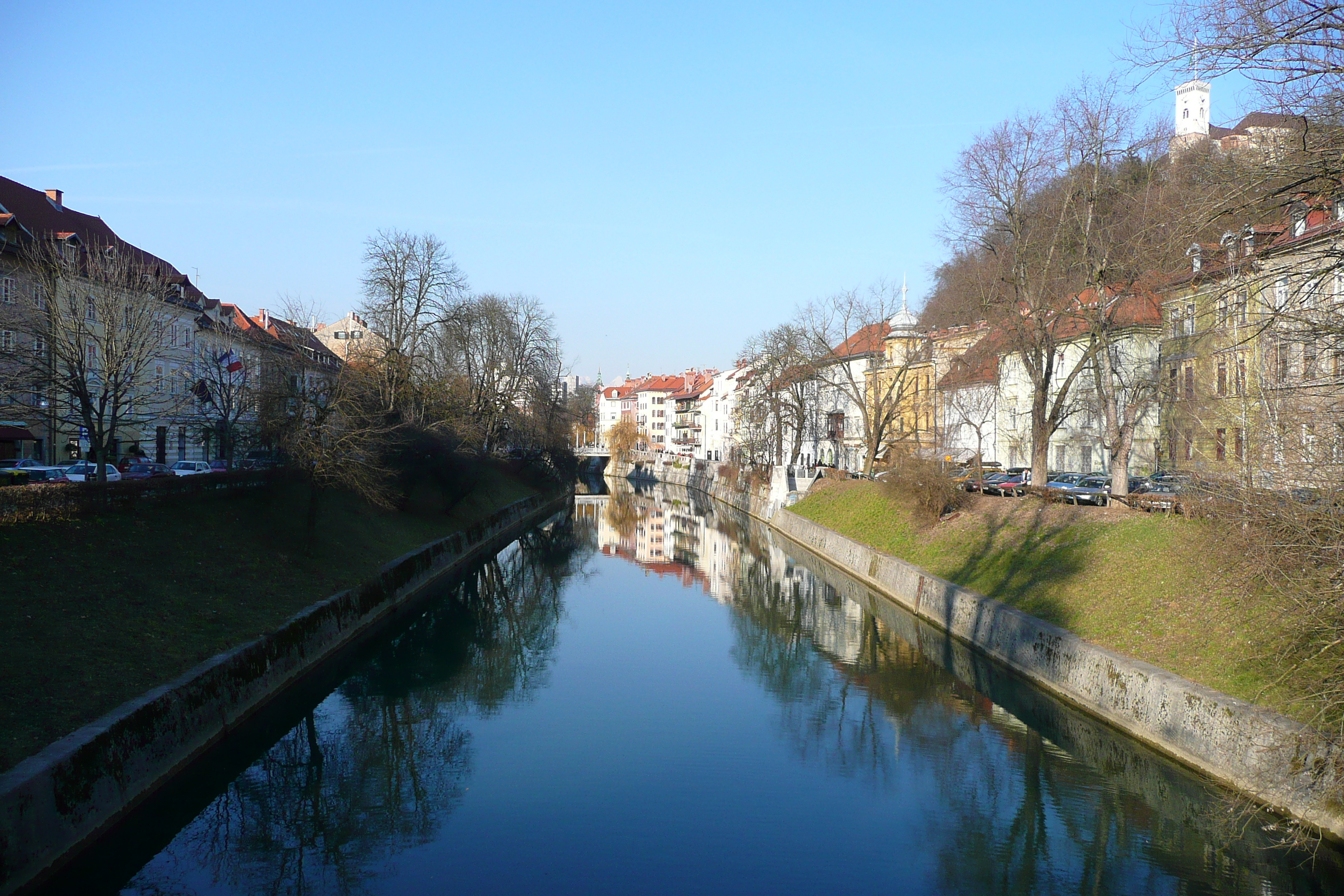 รูปถ่าย สโลวีเนีย(Slovenia) ลีอูบลีอานา(Ljubljana) เมืองเก่า(Historic Centre) 2008-01 12