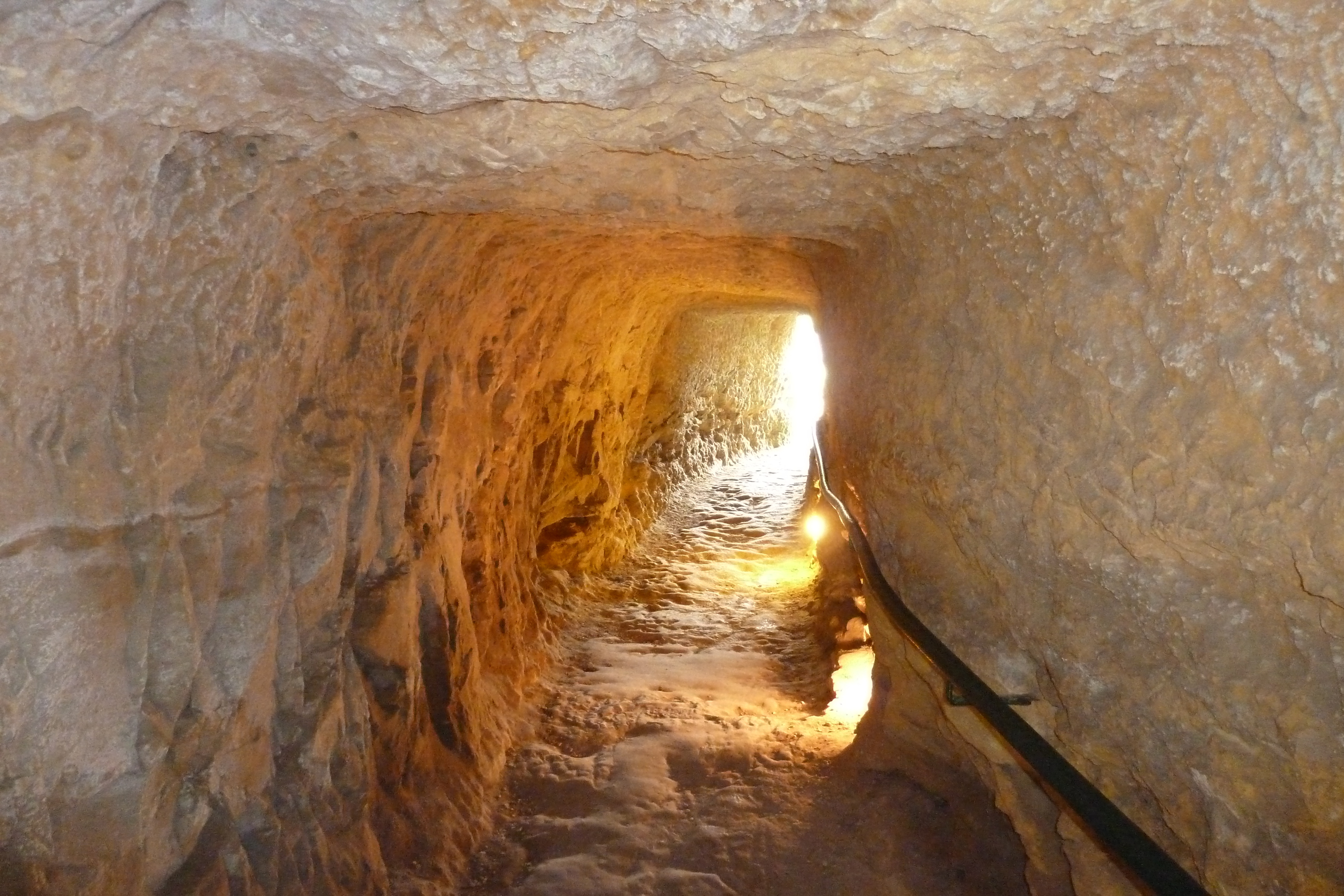 รูปถ่าย ฝรั่งเศส(France) ลาร็อกแซ็งคริสตอฟ(La Roque St Christophe) 2010-08 43