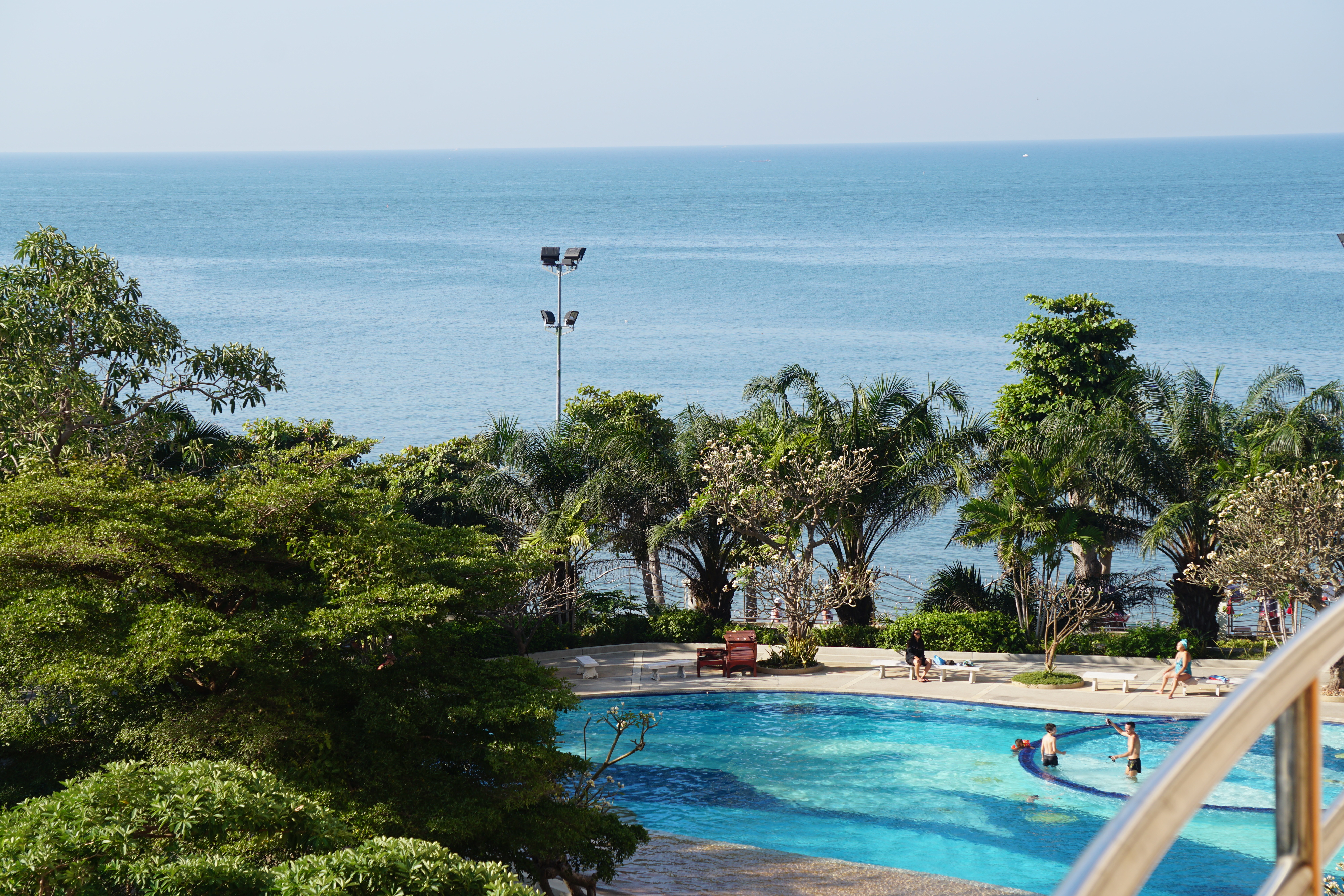 รูปถ่าย ไทย(Thailand) พัทยา(Pattaya) เขาพระตำหนัก(Phra Tamnak) 2016-12 29