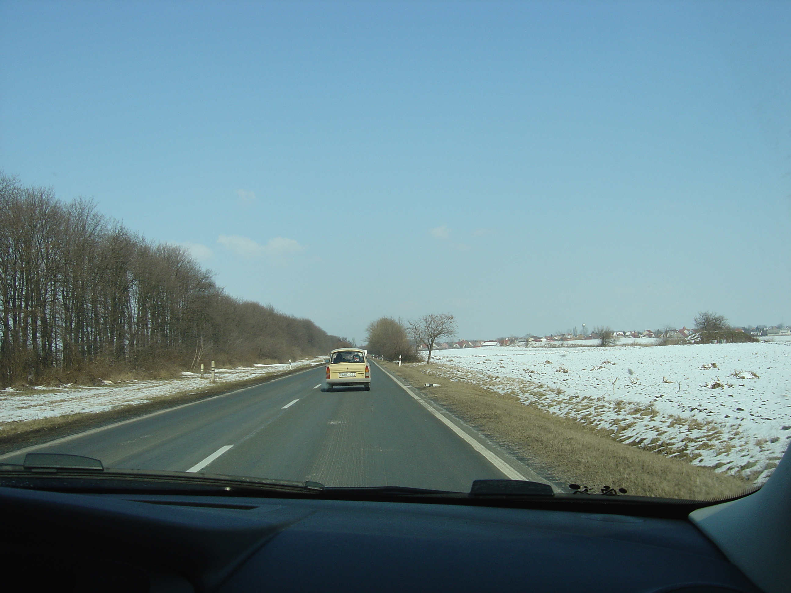รูปถ่าย ฮังการี(Hungary) ถนนจากเปชไปบูดาเปสต์(Pecs to Budapest Road) 2005-03 9