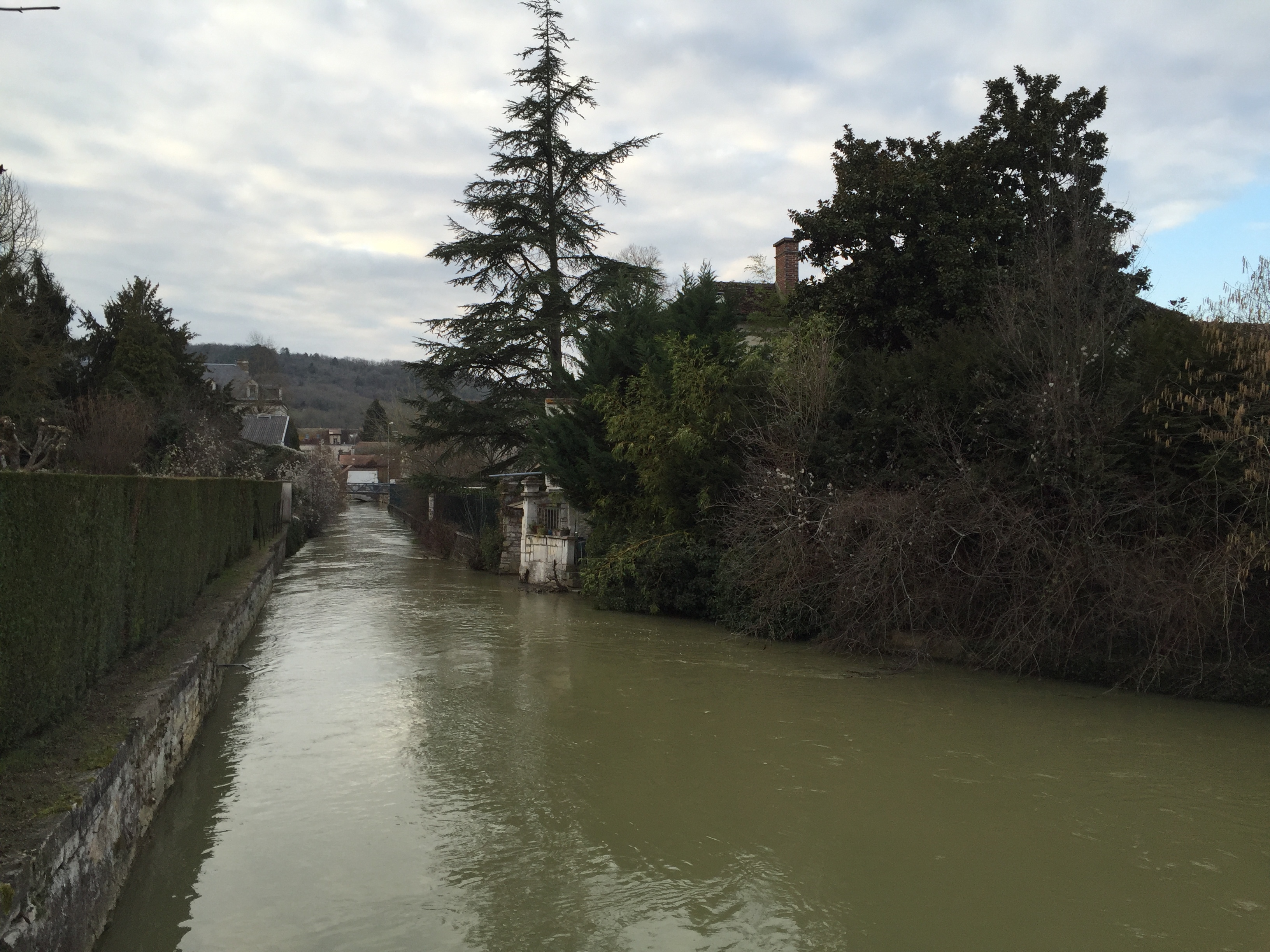 รูปถ่าย ฝรั่งเศส(France) ตอแนร์(Tonnerre) 2016-02 0