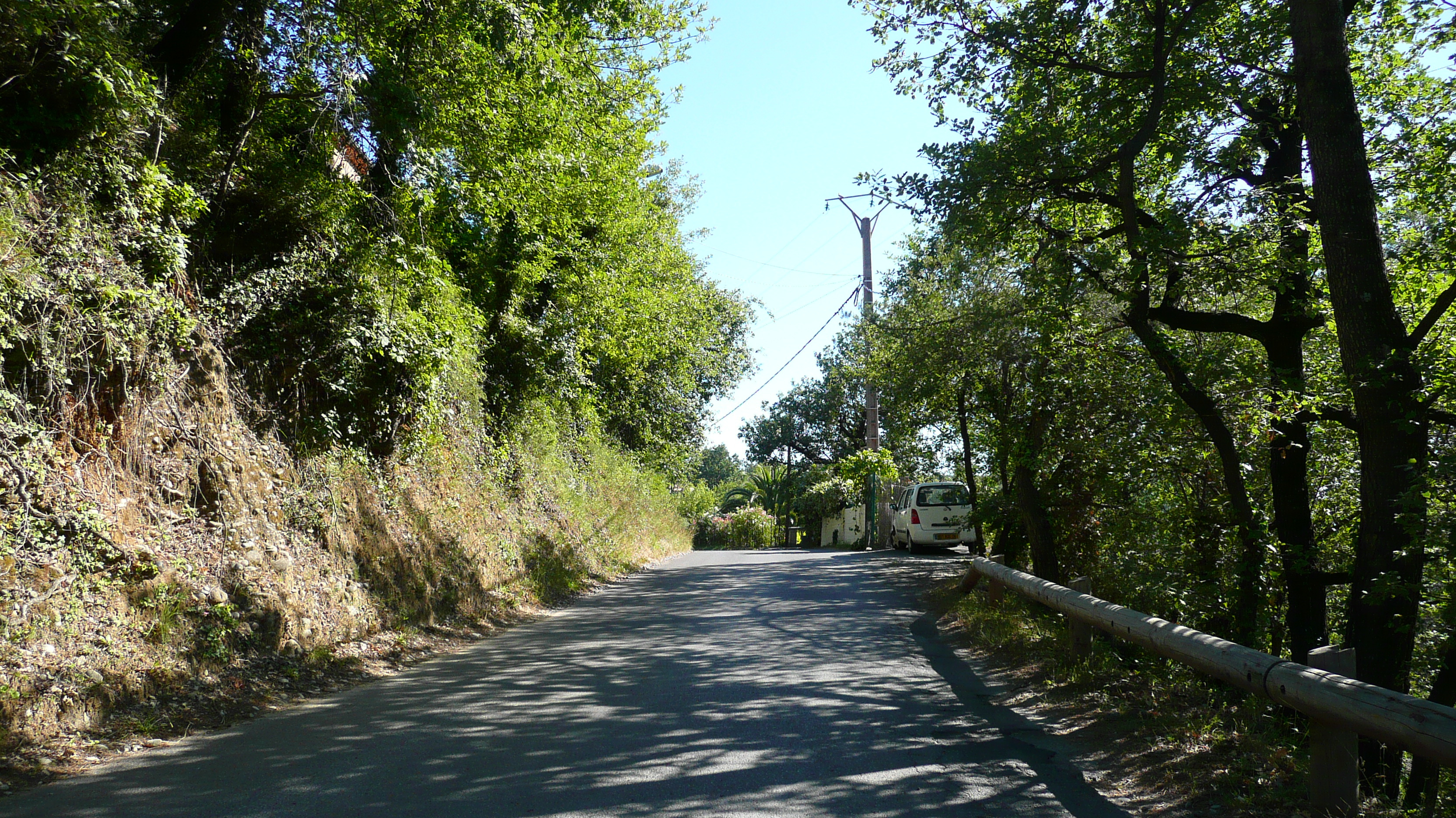 รูปถ่าย ฝรั่งเศส(France) ลาโกด(La Gaude) 2007-07 21