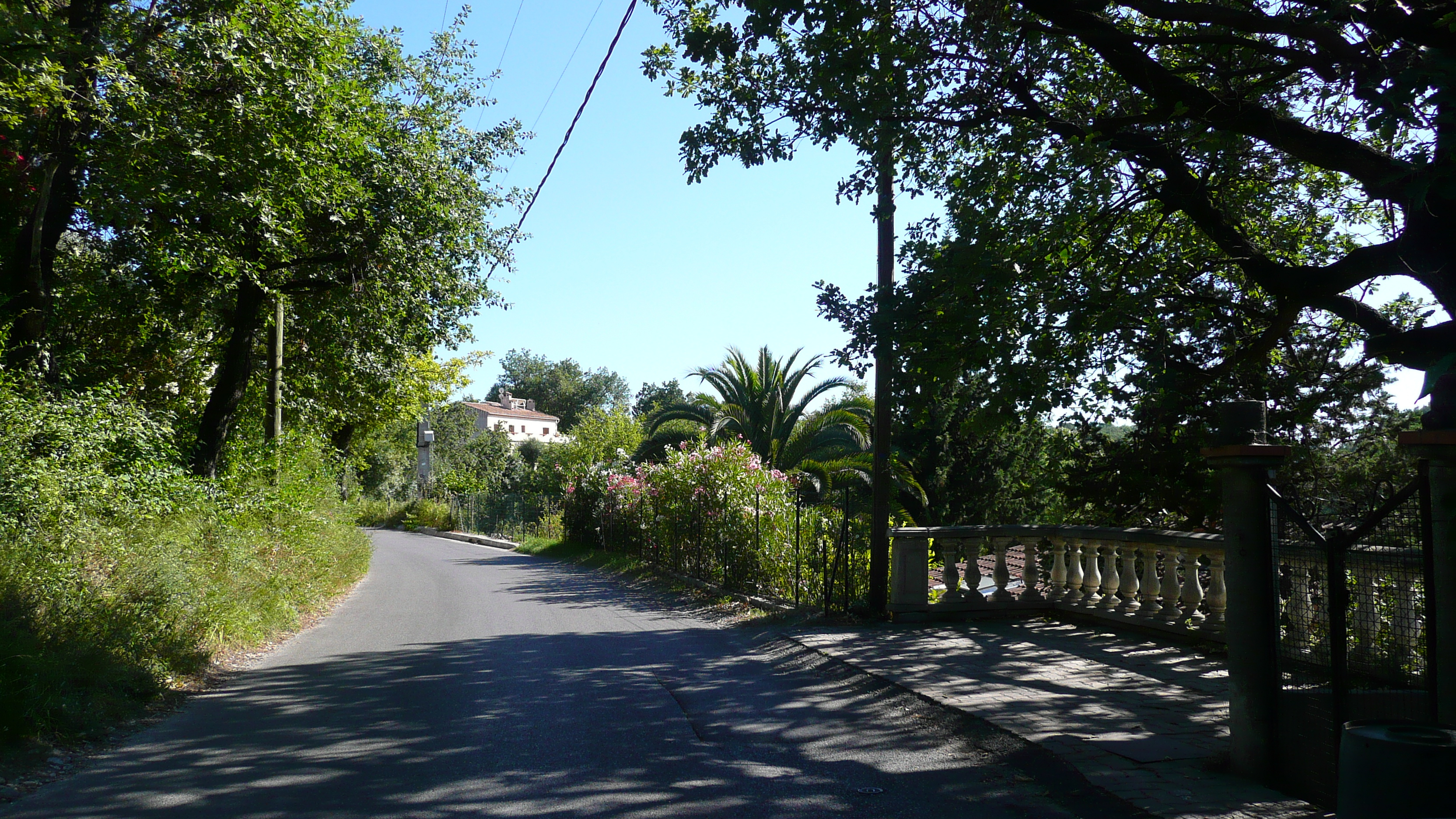 รูปถ่าย ฝรั่งเศส(France) ลาโกด(La Gaude) 2007-07 28