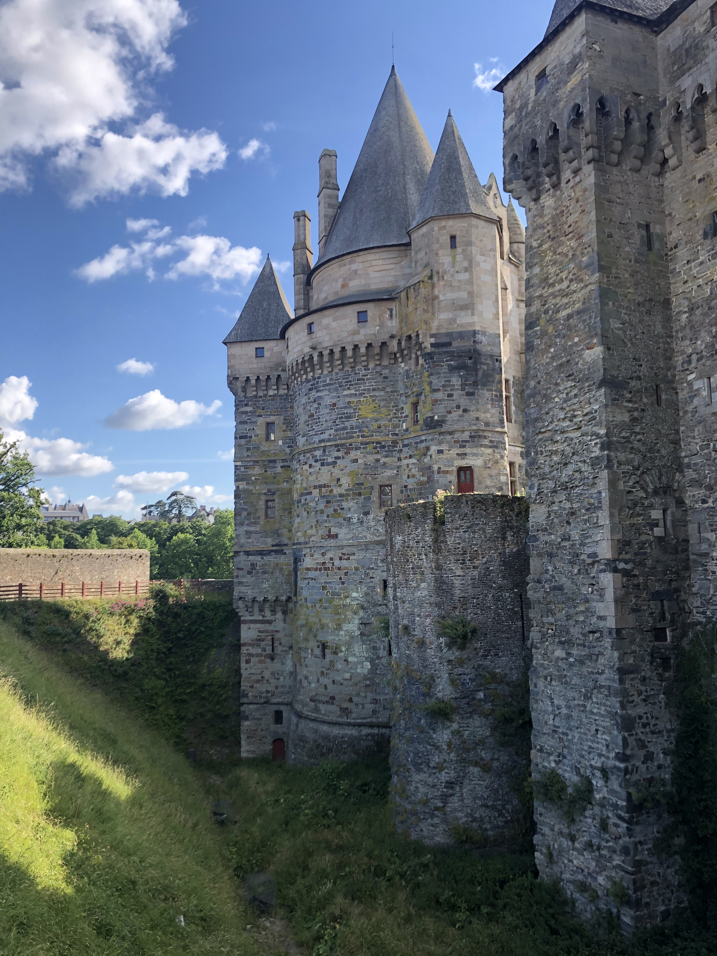 รูปถ่าย ฝรั่งเศส(France) วีเทร(Vitre) 2020-06 13