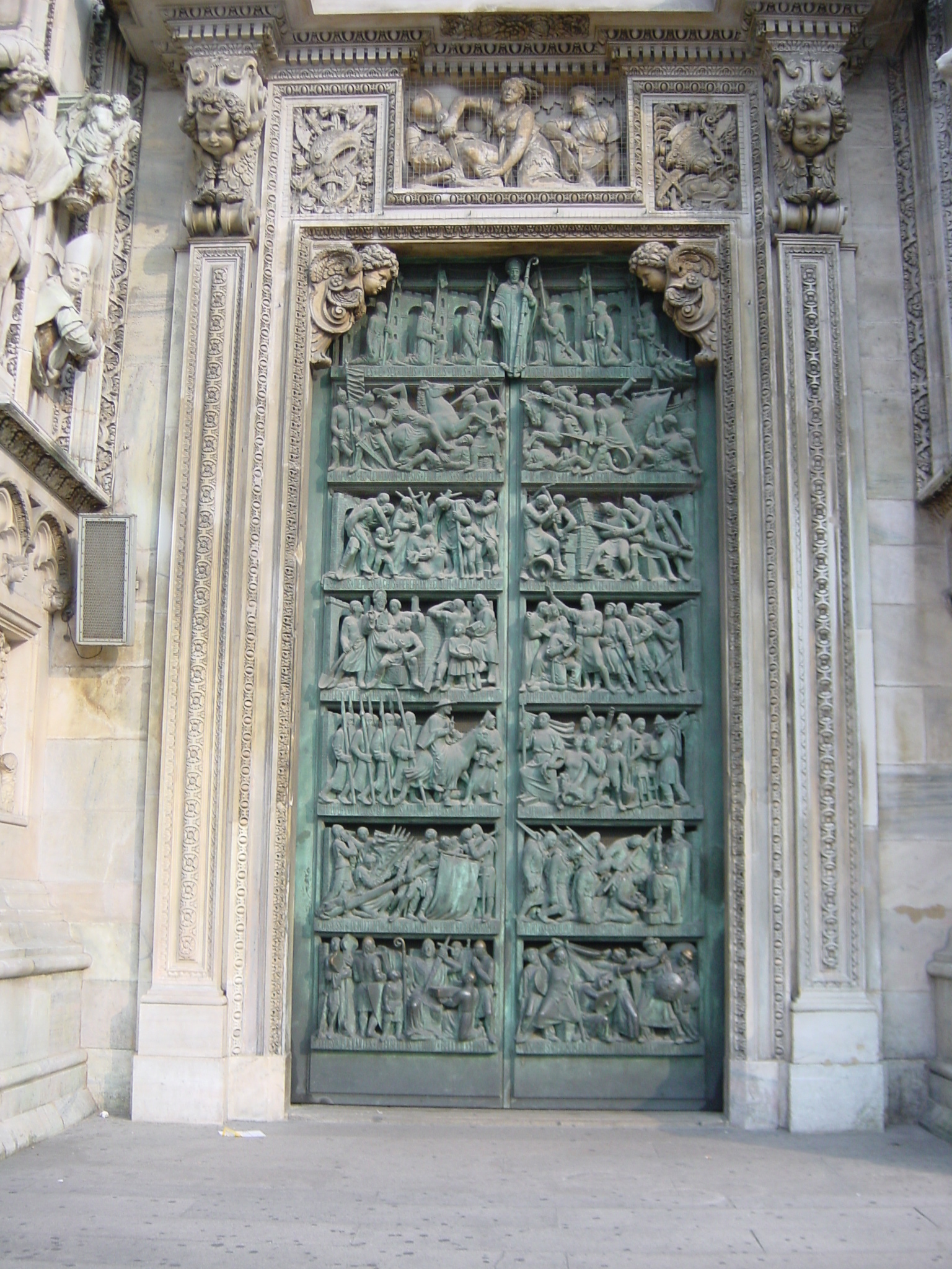 รูปถ่าย อิตาลี(Italy) มิลาน(Milan) ดัวโม(Duomo) 2001-10 32