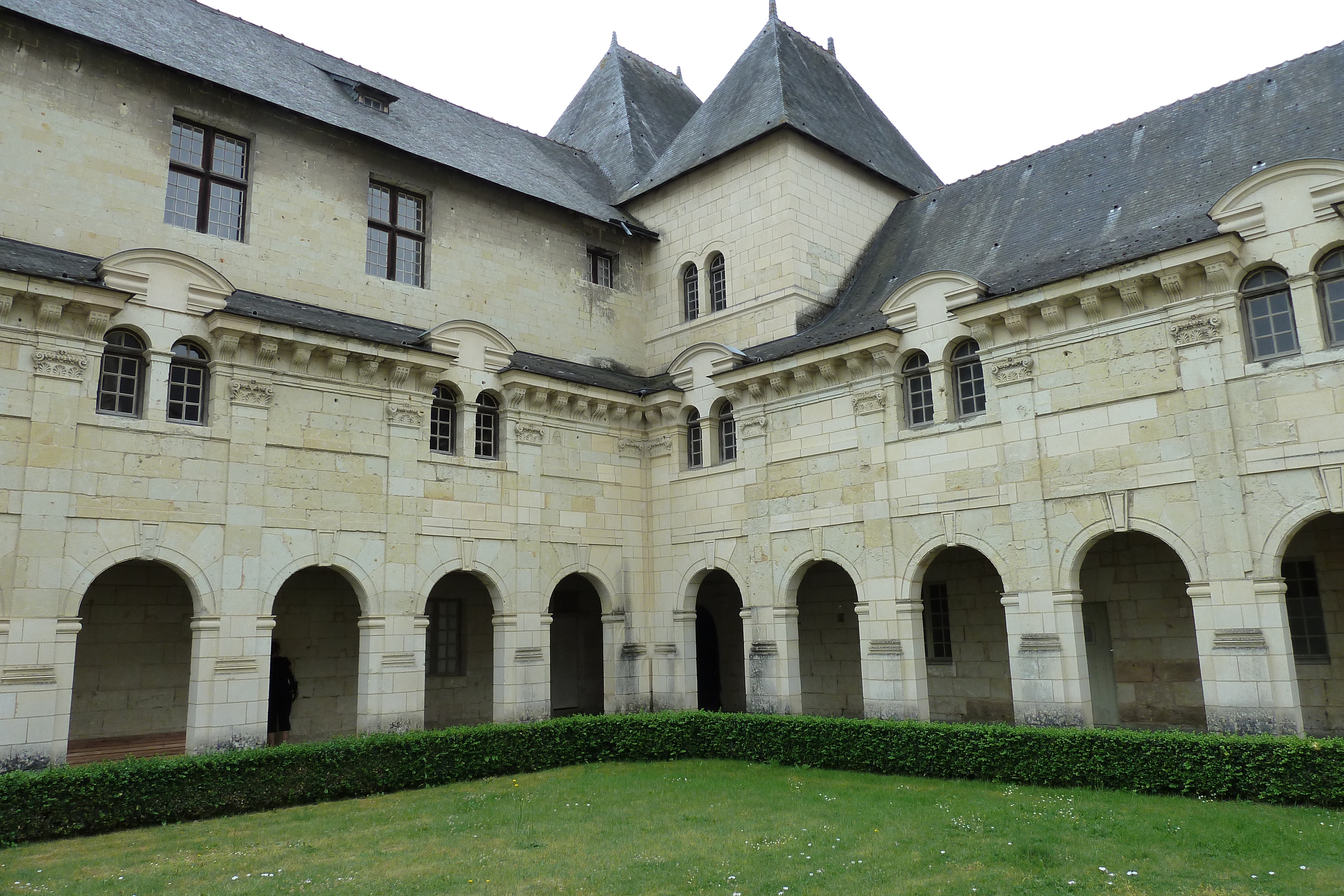 รูปถ่าย ฝรั่งเศส(France) ฟงเตอโวร์(Fontevraud) 2011-05 102