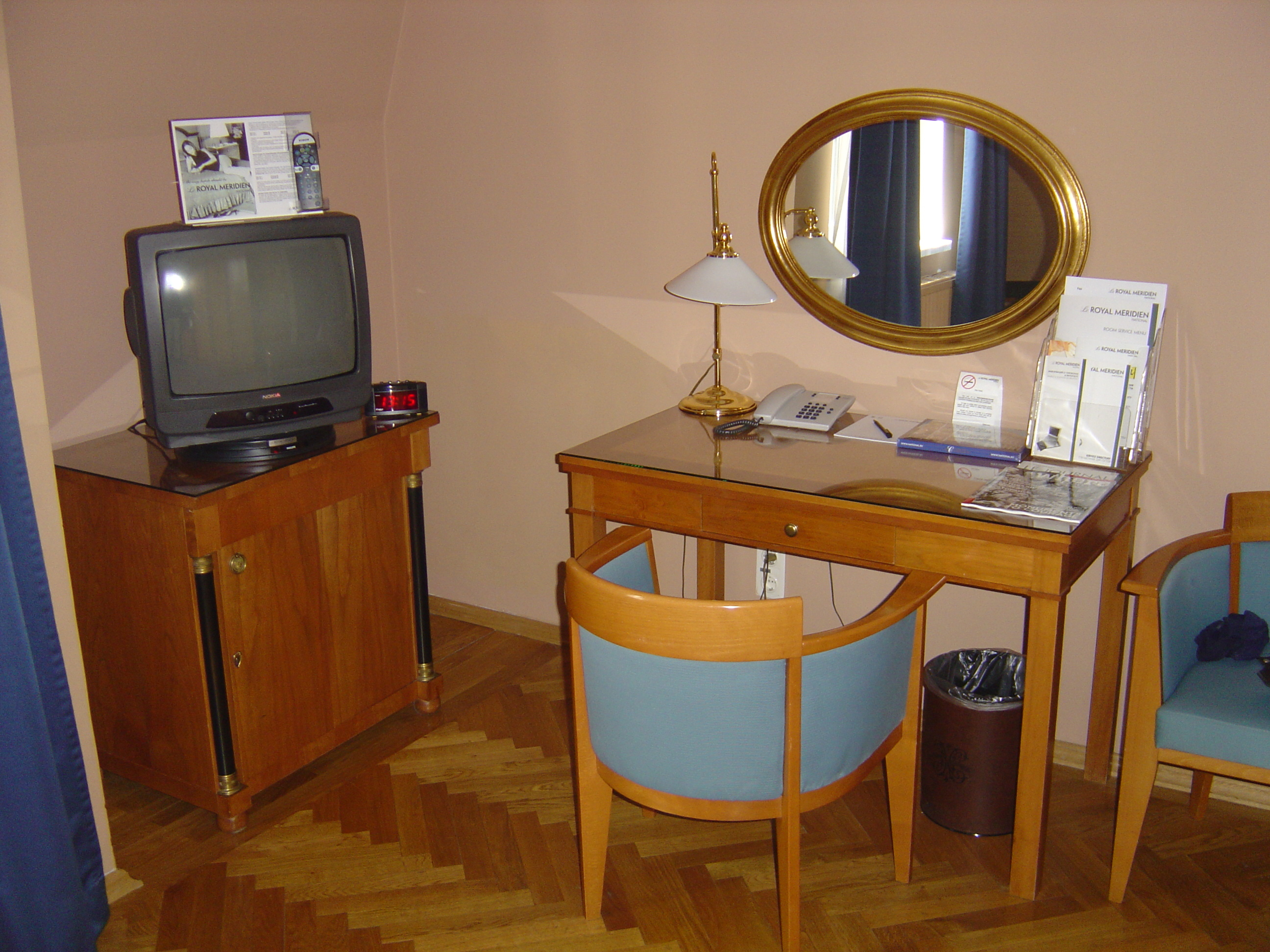 รูปถ่าย รัสเซีย(Russia) มอสโก(Moscow) โรงแรมรอยัลเมอริเดียน เนชันแนล(Royal Meridien National Hotel) 2005-04 96