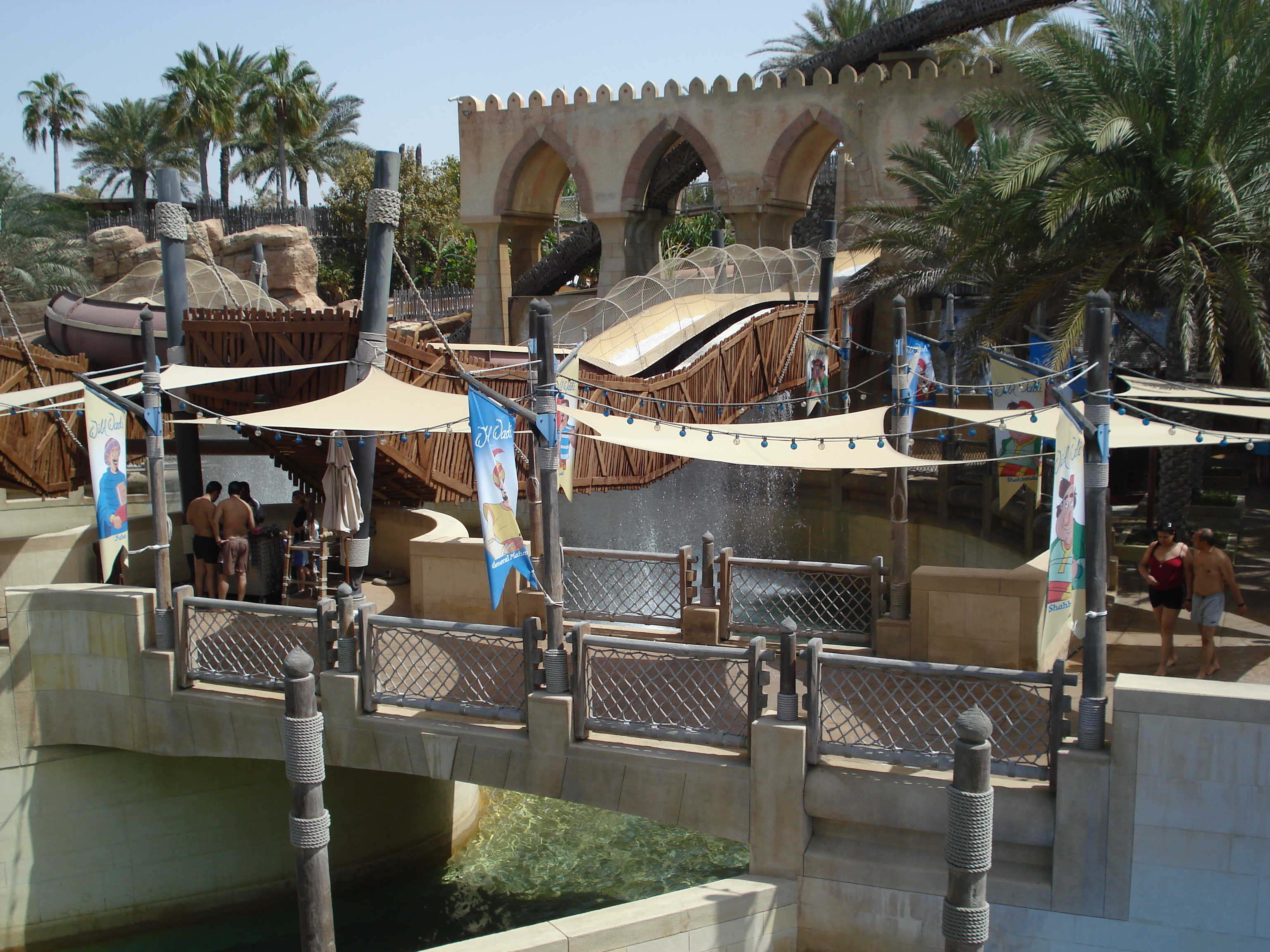 รูปถ่าย สหรัฐอาหรับเอมิเรตส์(United Arab Emirates) ดูไบ(Dubai) สวนน้ำไวลด์วาดี(Wild Wadi) 2007-03 120