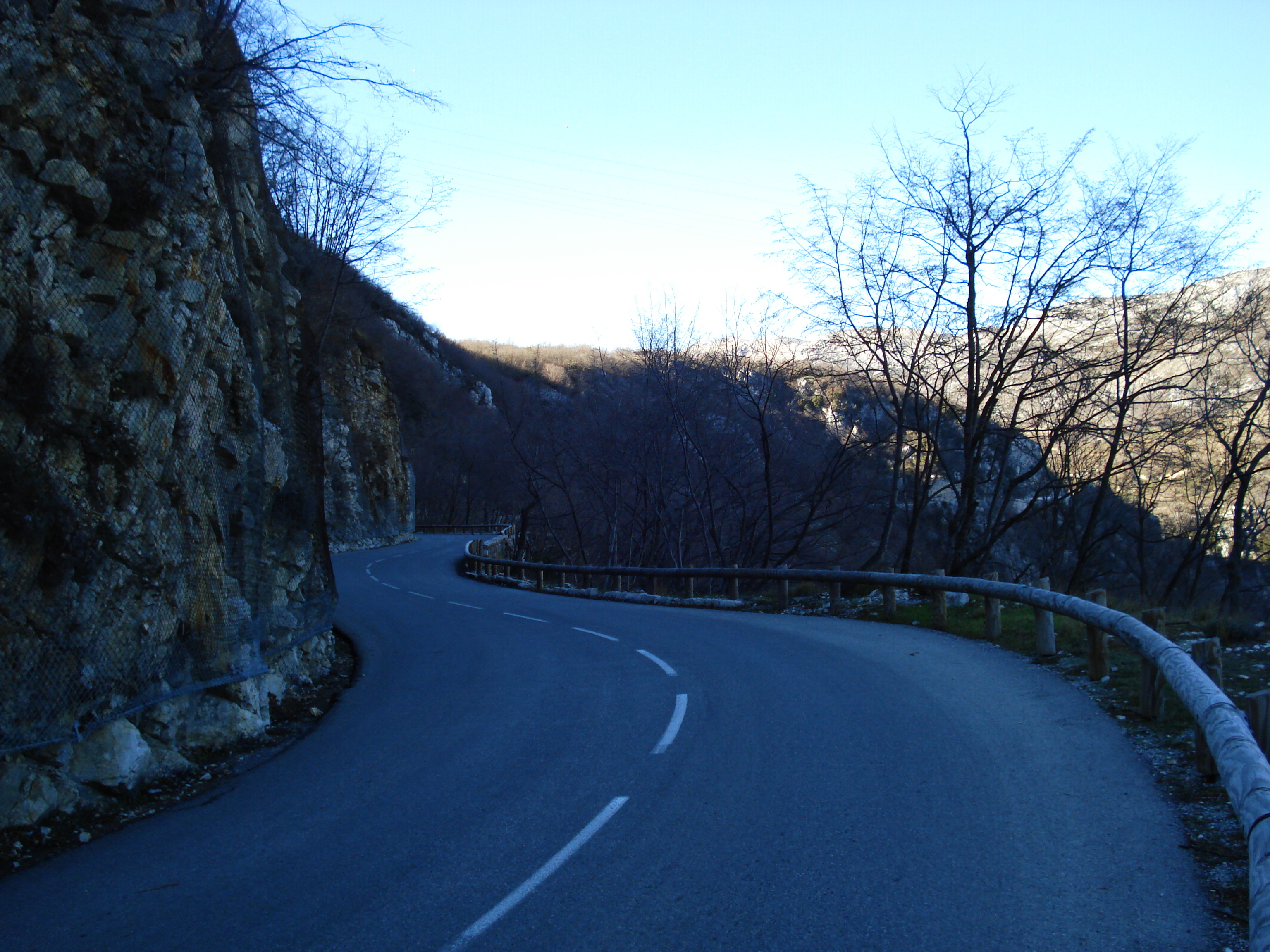รูปถ่าย ฝรั่งเศส(France) เฟรนช์ริวิเอรา(French Riviera) ถนนจากว็องส์ไปกูร์เซอกูล(Vence to Coursegoule road) 2007-01 35