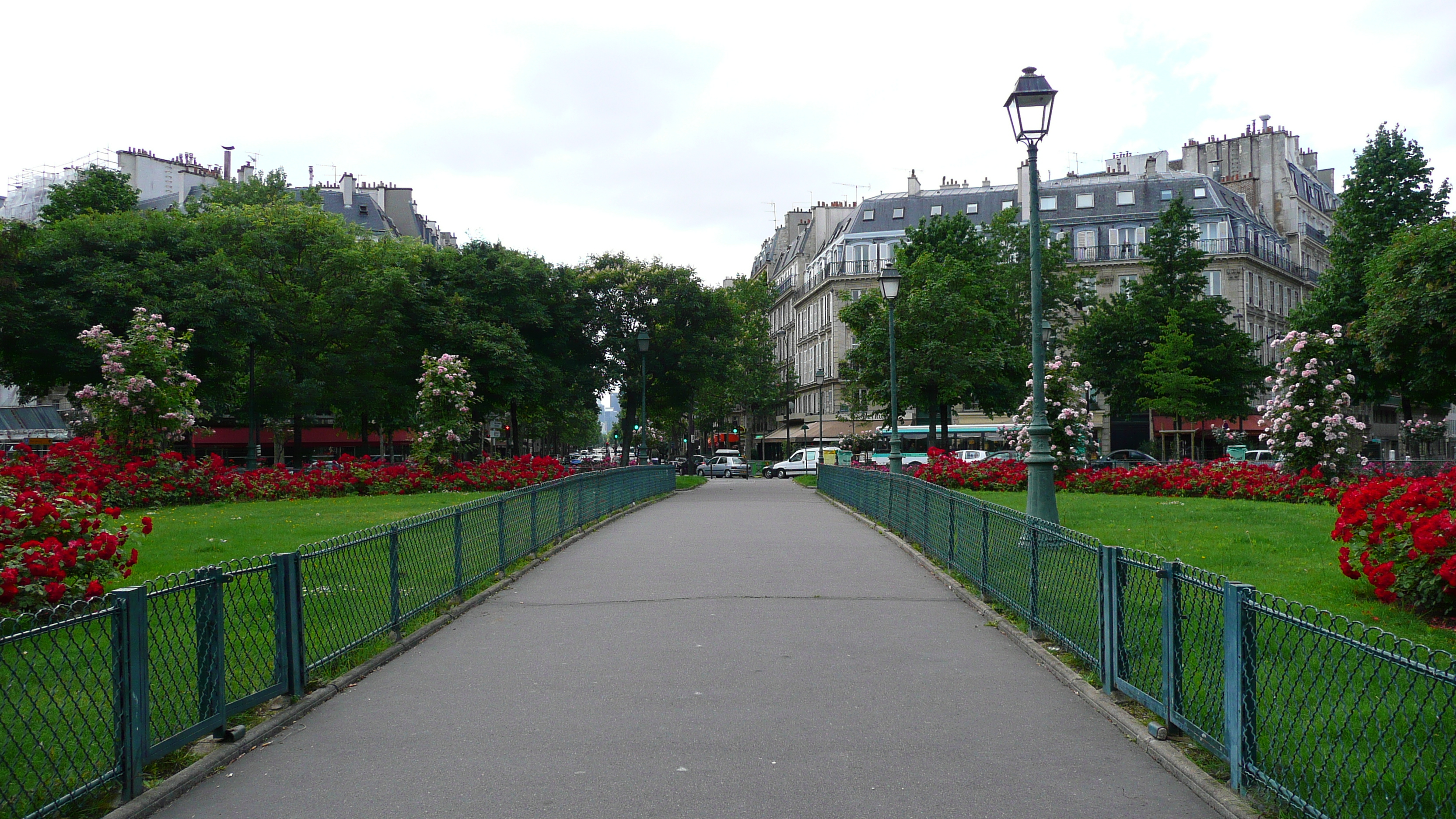 รูปถ่าย ฝรั่งเศส(France) ปารีส(Paris) คุ้มที่ 17 (17th Arrondissement) จัตุรัสแปแรร์(Place Pereire) 2007-05 18
