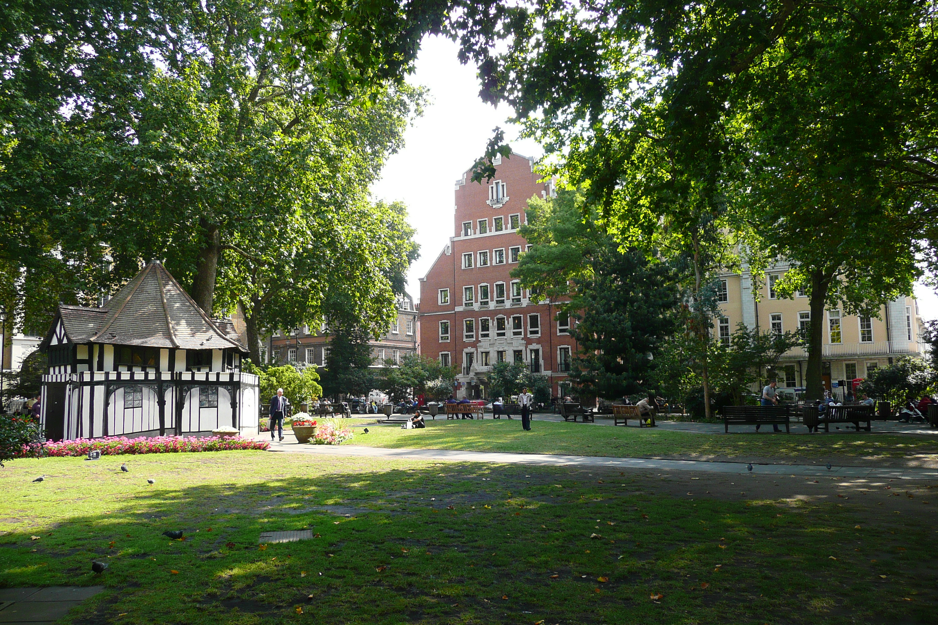รูปถ่าย อังกฤษ(United Kingdom) ลอนดอน(London) จัตุรัสโซโห(Soho Square) 2007-09 11