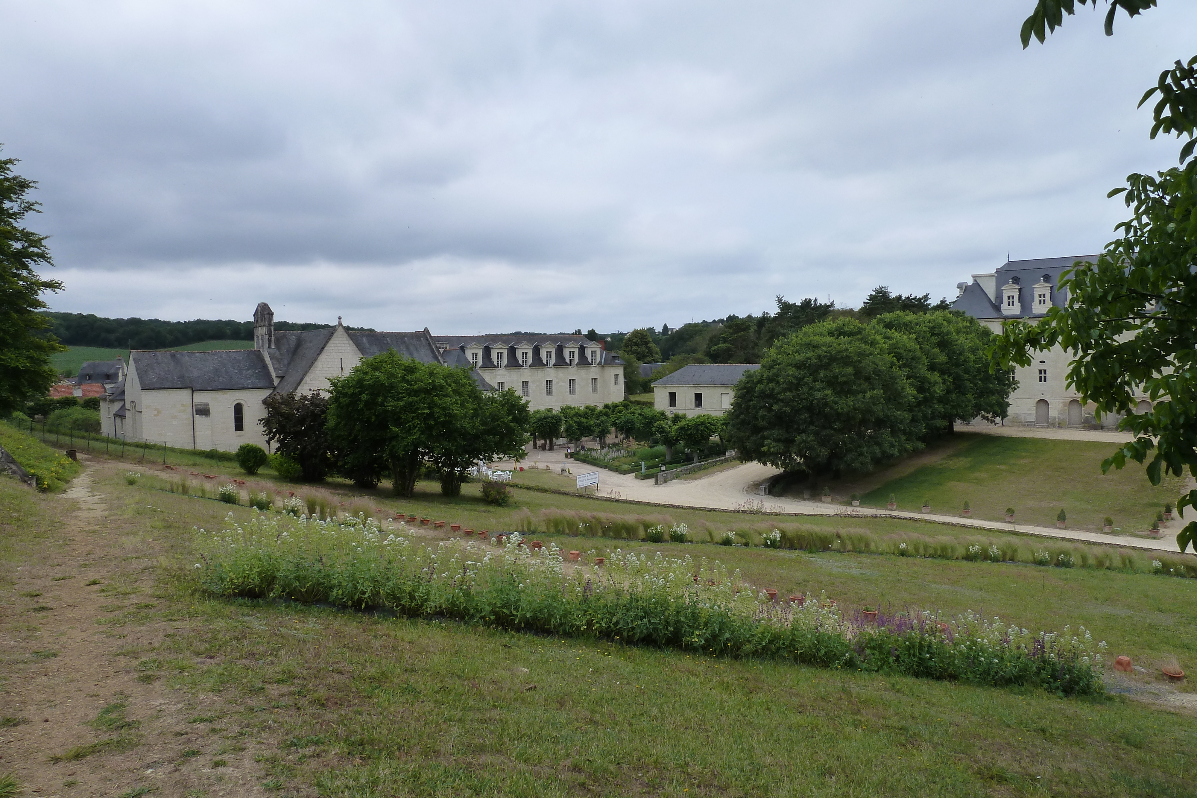 รูปถ่าย ฝรั่งเศส(France) ฟงเตอโวร์(Fontevraud) 2011-05 93