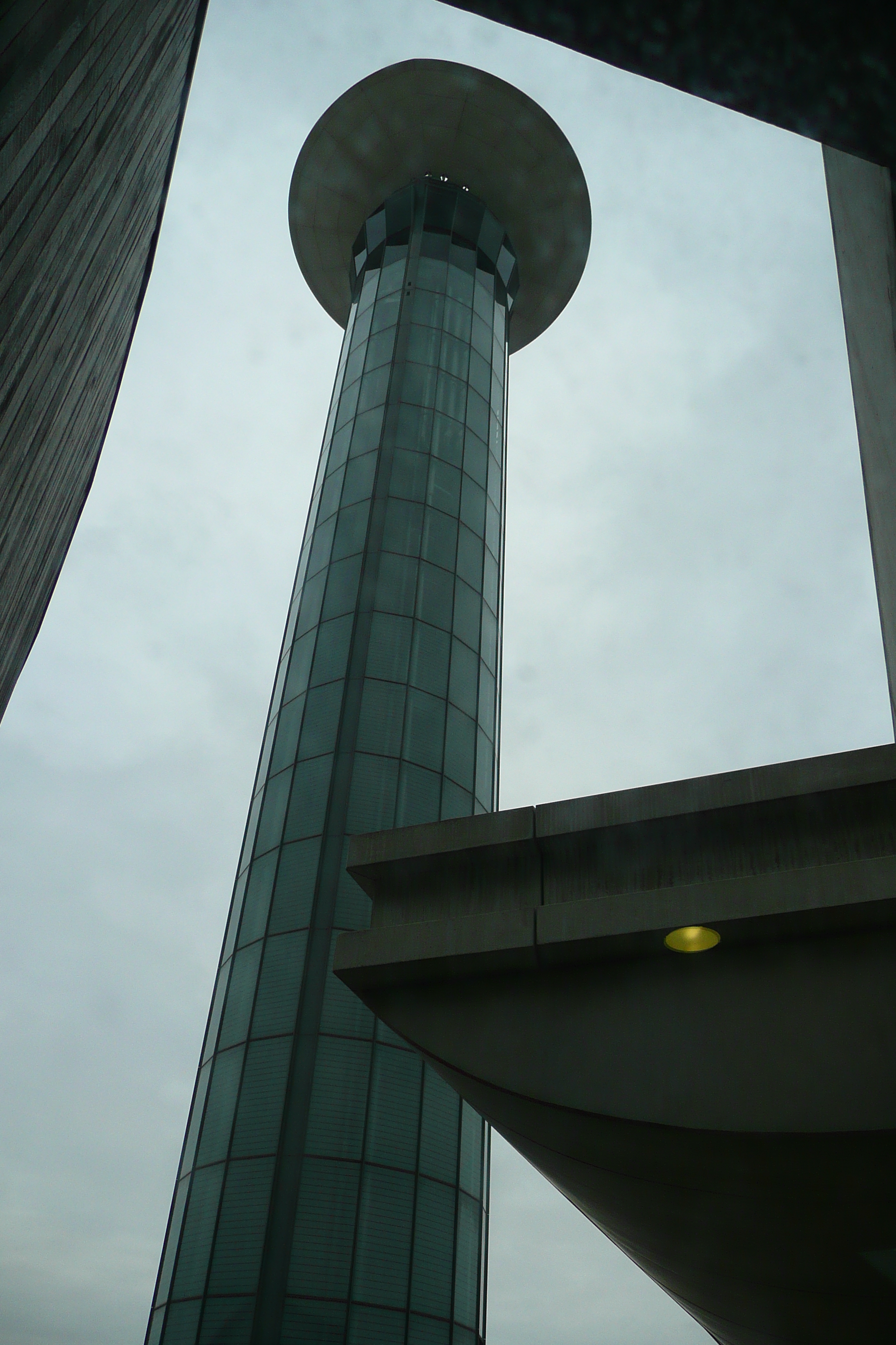 รูปถ่าย ฝรั่งเศส(France) ท่าอากาศยานปารีส-ชาร์ล-เดอ-โกล(Paris Charles de Gaulle Airport) 2007-11 17