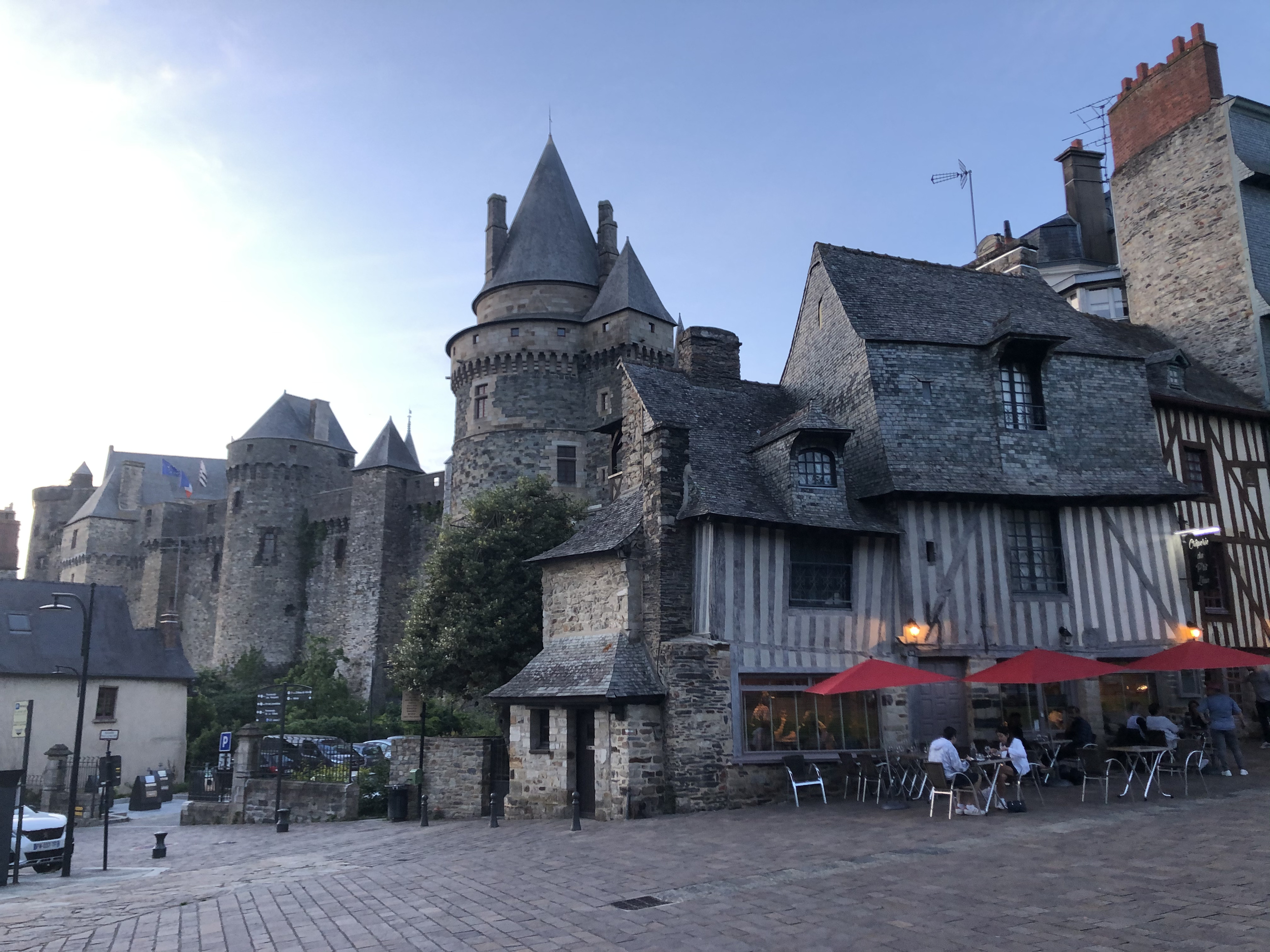 รูปถ่าย ฝรั่งเศส(France) วีเทร(Vitre) 2020-06 31
