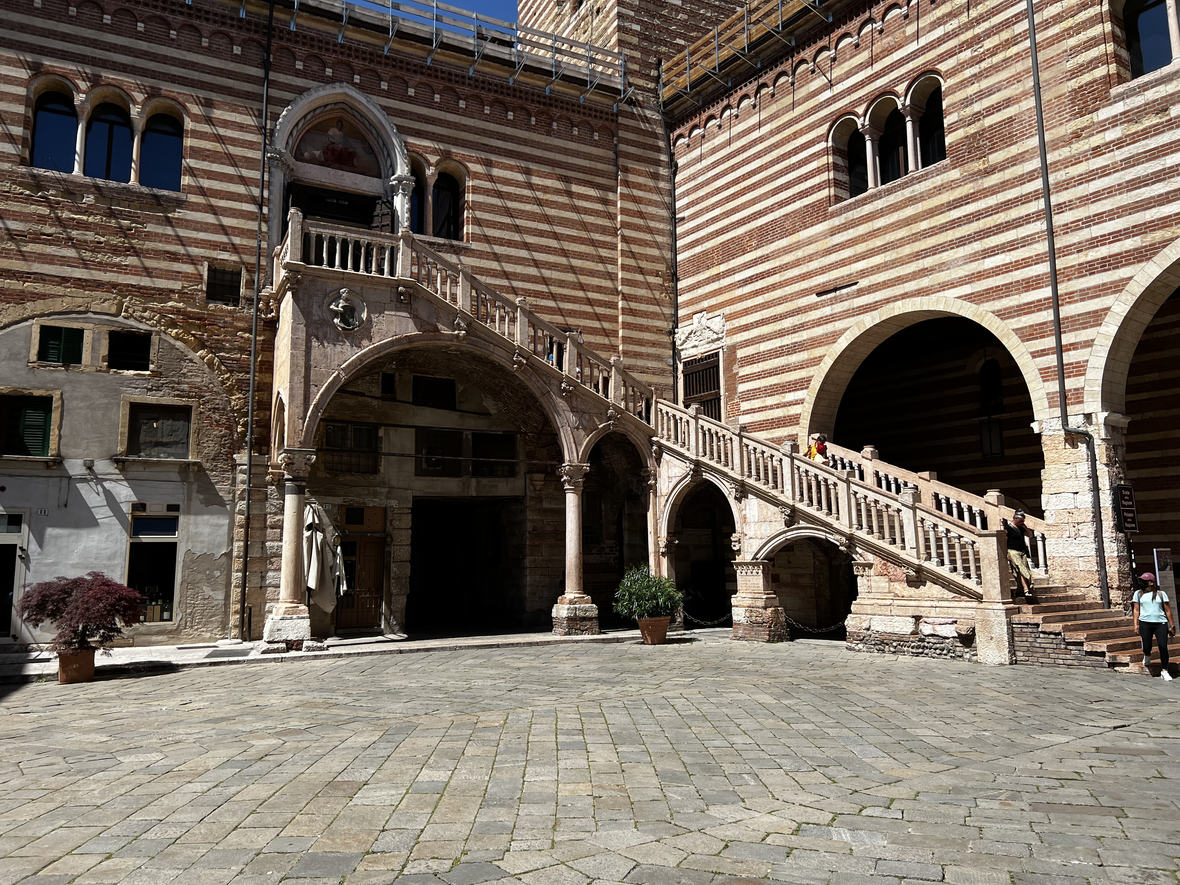 รูปถ่าย อิตาลี(Italy) เวโรเน่(Verona) 2022-05 23