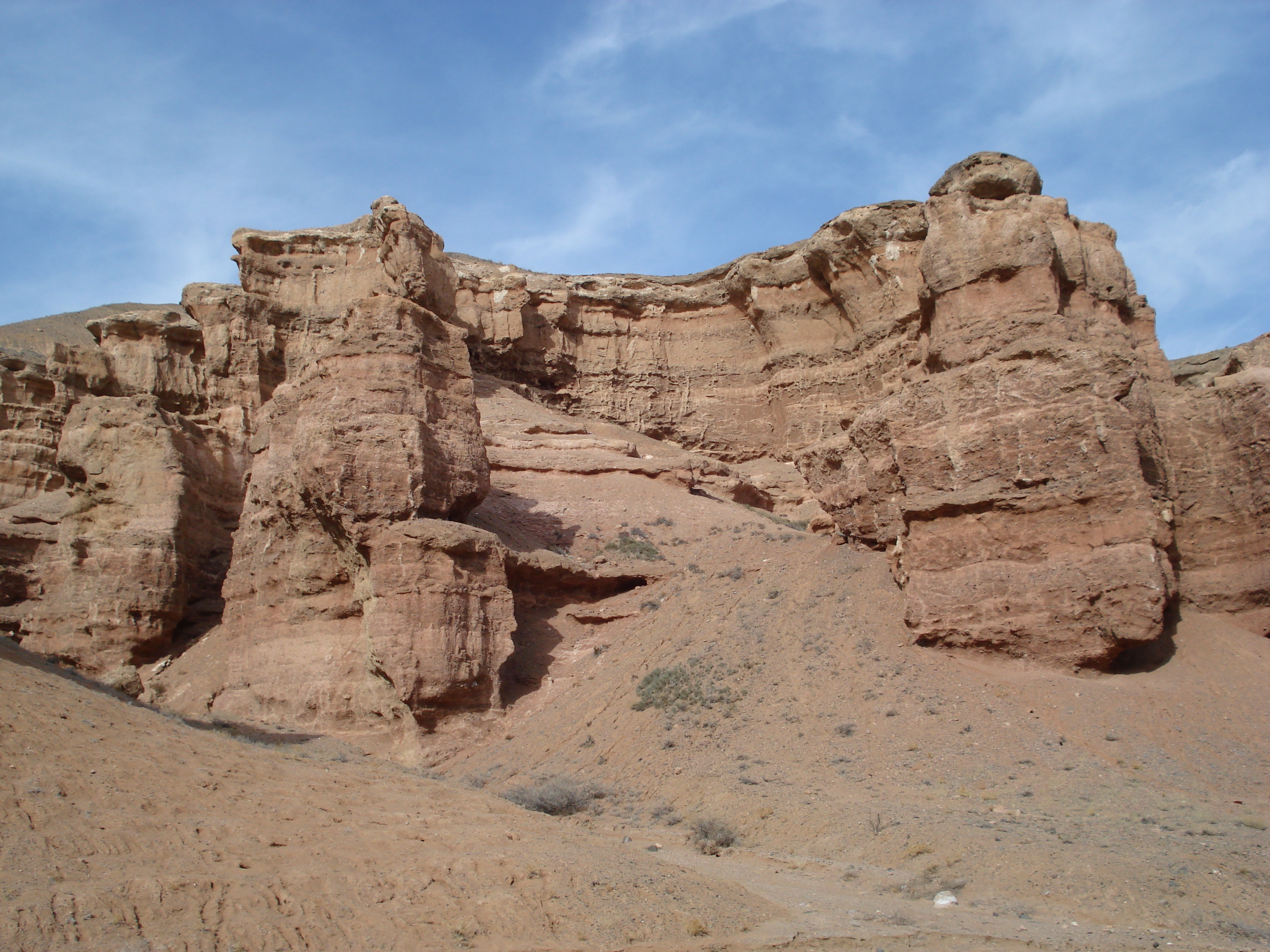 รูปถ่าย คาซัคสถาน(Kazakhstan) หุบผาชารึน(Charyn Canyon) 2007-03 120