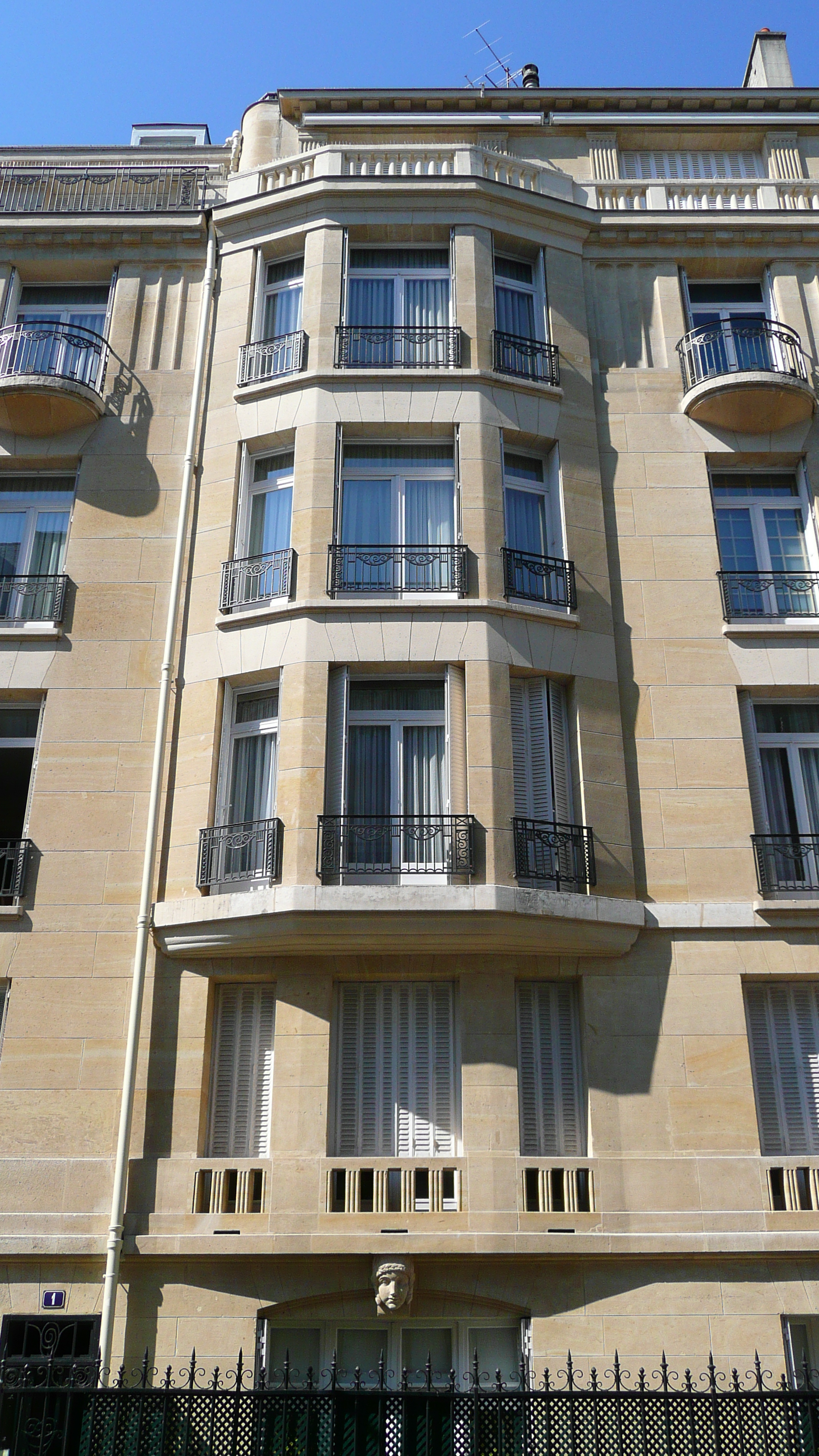 รูปถ่าย ฝรั่งเศส(France) ปารีส(Paris) คุ้มที่ 16(16th Arrondissement) ถนนด็องดีเญ(Rue D'Andigne) 2007-08 12