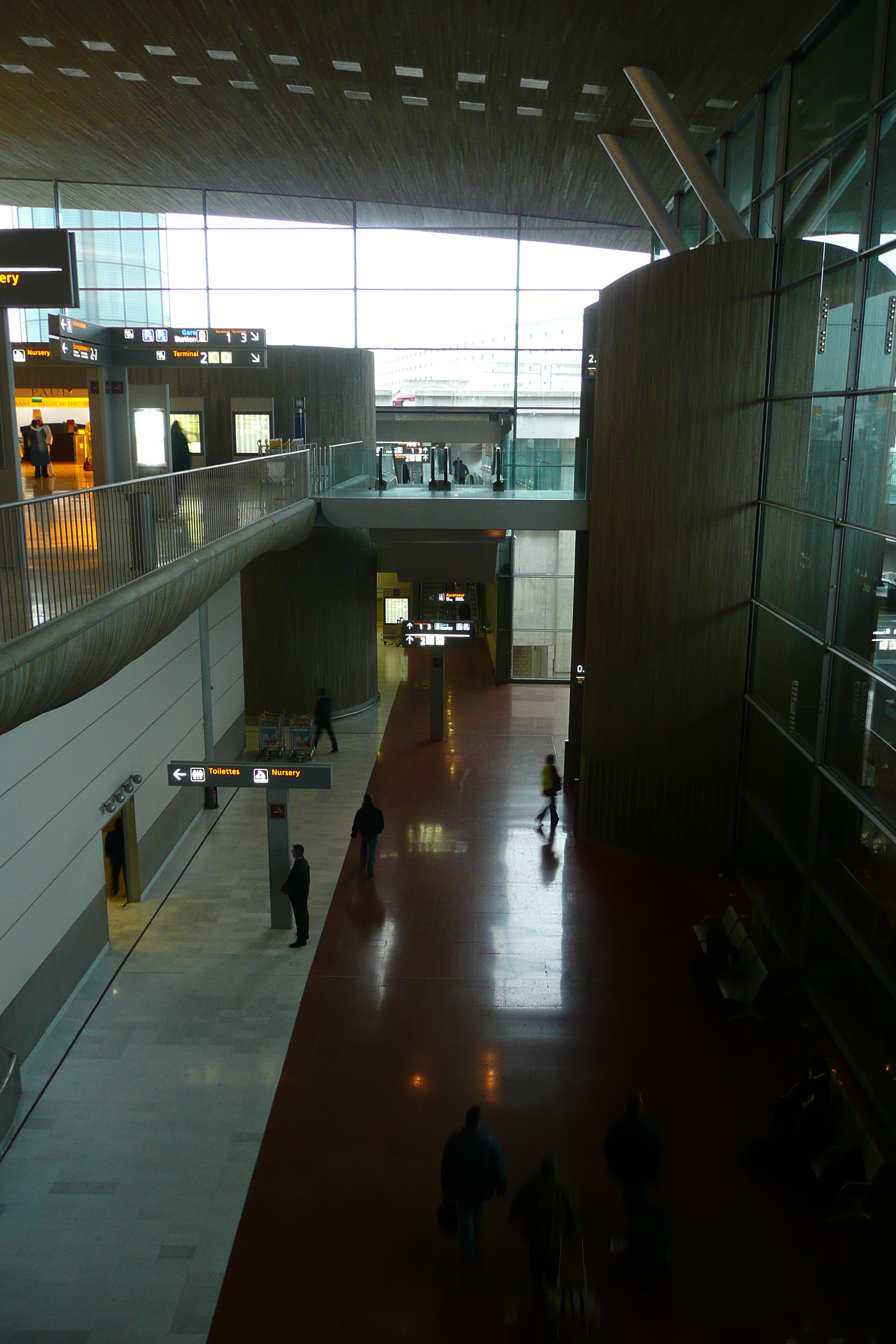 รูปถ่าย ฝรั่งเศส(France) ท่าอากาศยานปารีส-ชาร์ล-เดอ-โกล(Paris Charles de Gaulle Airport) 2007-11 32
