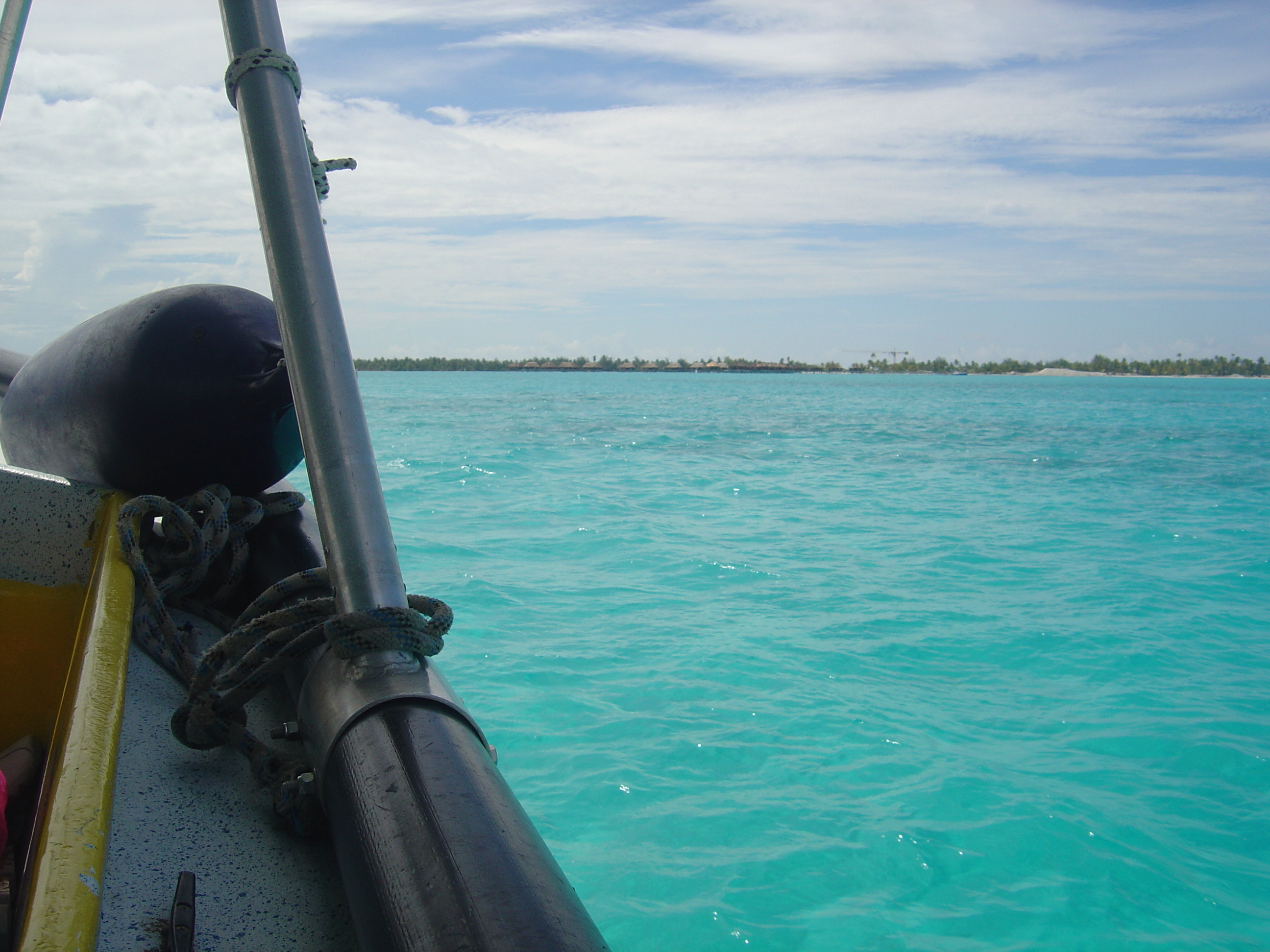 รูปถ่าย เฟรนช์โพลี่นีเซีย(Polynesia) โรงแรมเลอเมอริเดียน โบราโบรา(Meridien Bora Bora Hotel) 2006-04 12