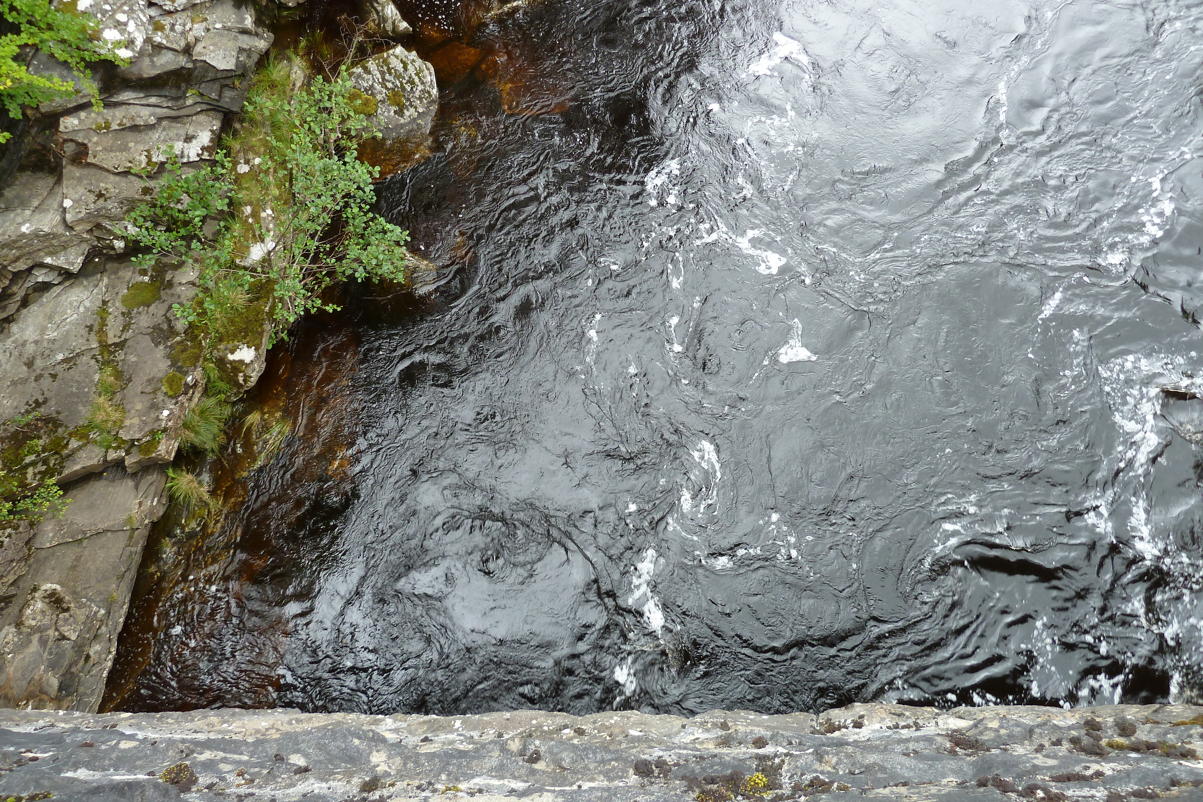 รูปถ่าย อังกฤษ(United Kingdom) สกอตแลนด์(Scotland) ถนนจากทะเลสาบลอคลากันไปทะเลสาบล็อกเนสส์(Loch Laggan to Loch Ness road) 2011-07 3