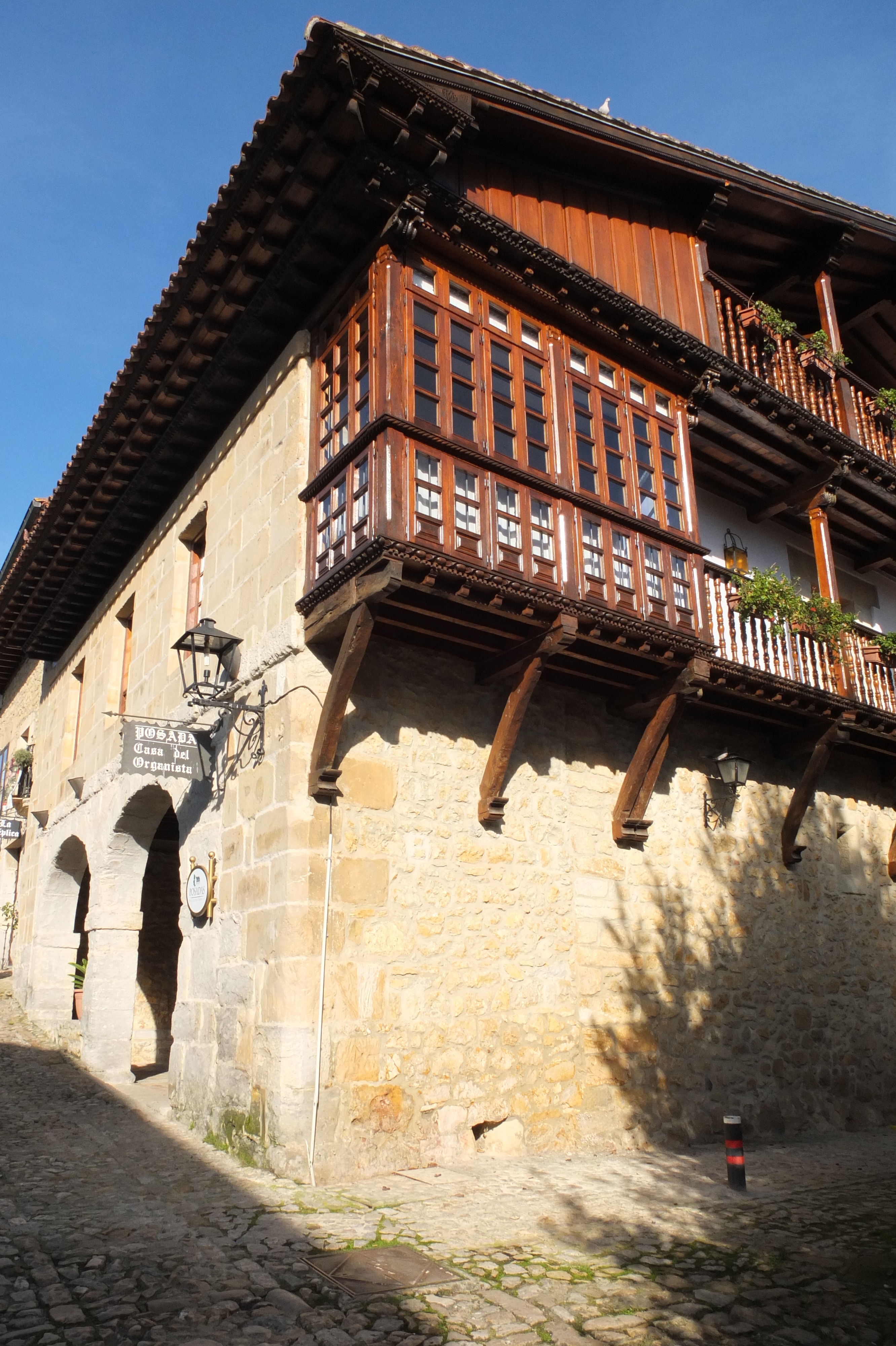 รูปถ่าย สเปน(Spain) ซันตีญานาเดลมาร์(Santillana del Mar) 2013-01 36