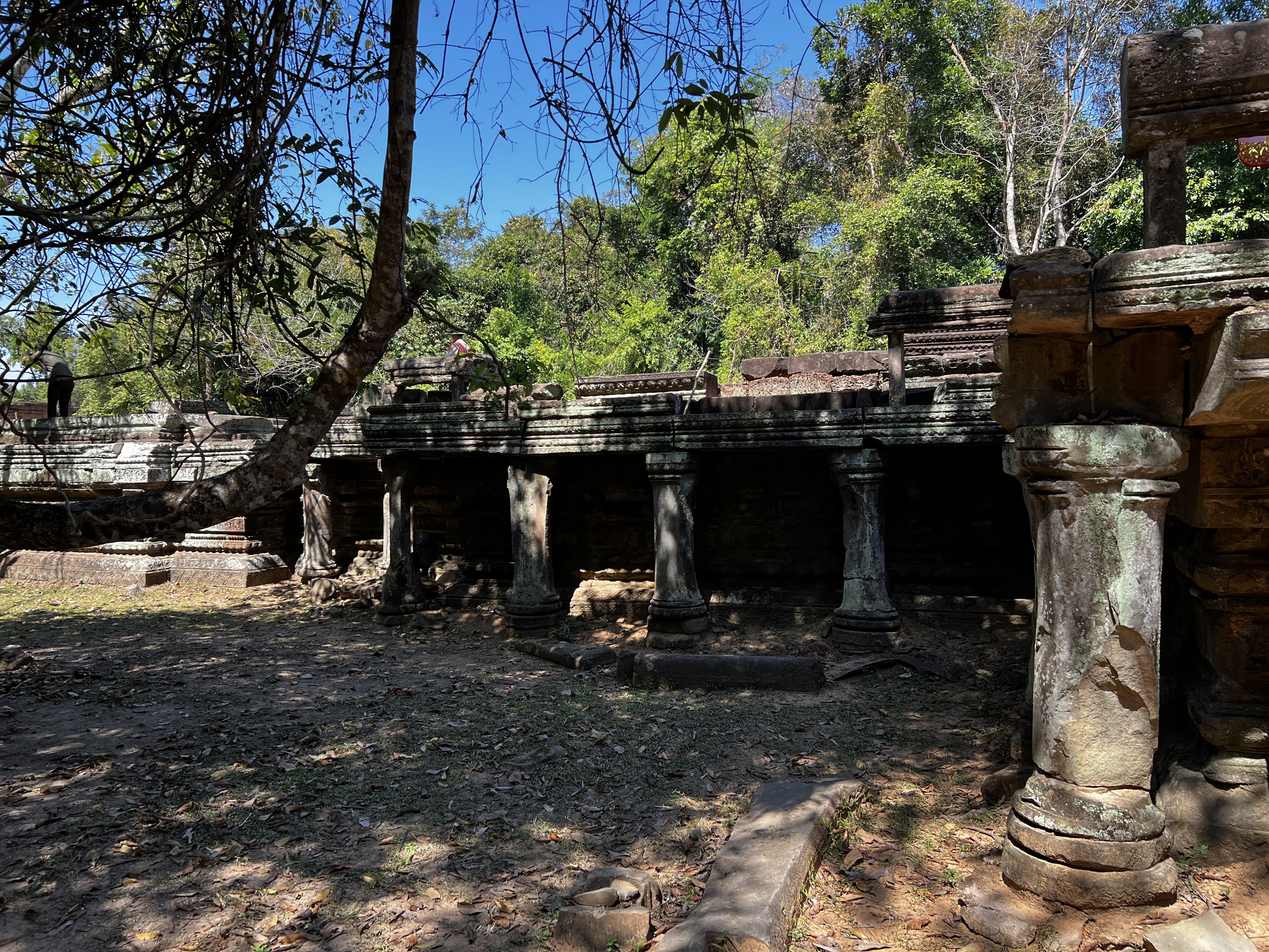 รูปถ่าย กัมพูชา(Cambodia) เสียมราฐ(Siem Reap) ปราสาทบันทายสำเหร่(Banteay Samre) 2023-01 21