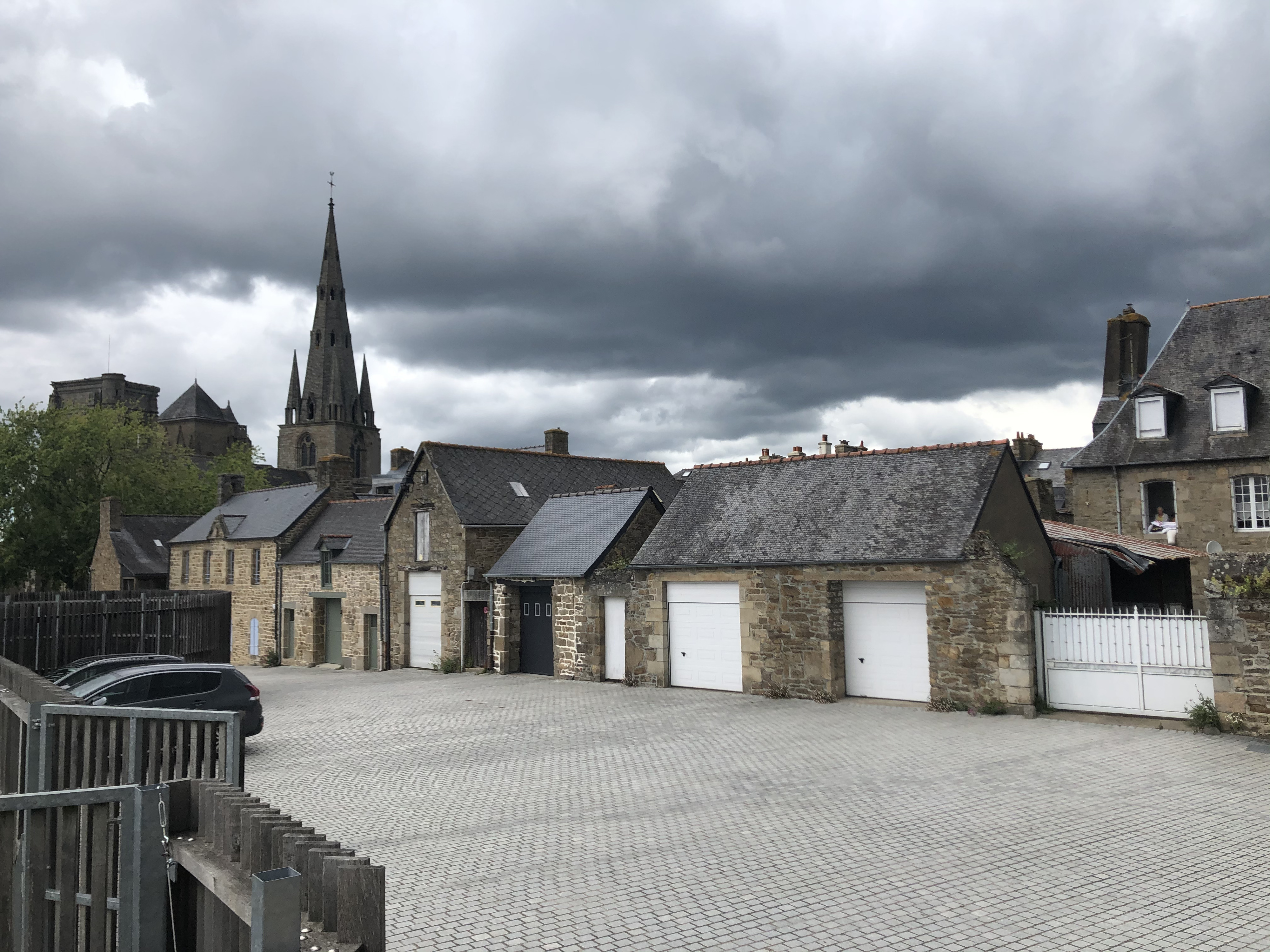 รูปถ่าย ฝรั่งเศส(France) แก็งก็อง(Guingamp) 2020-06 17