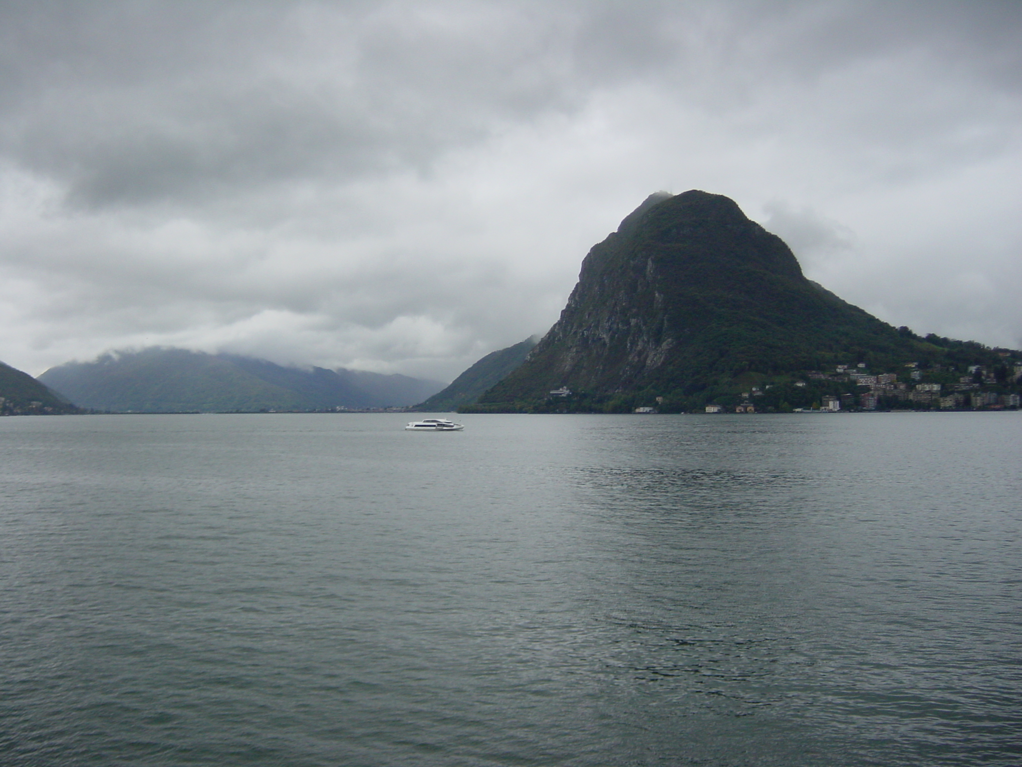 รูปถ่าย สวิสเซอร์แลนด์(Switzerland) ลูกาโน(Lugano) 2001-10 18