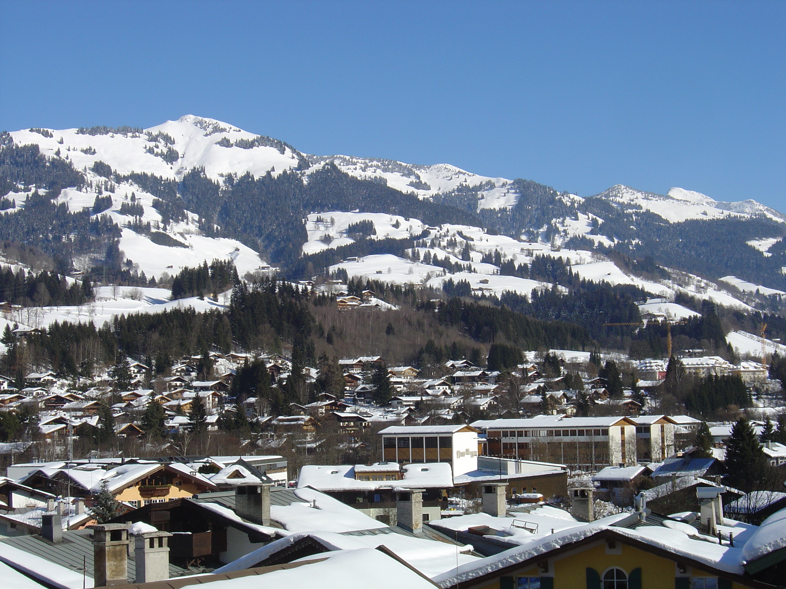 รูปถ่าย ออสเตรีย(Austria) คิทซ์บูเฮล(Kitzbuhel) 2005-03 42