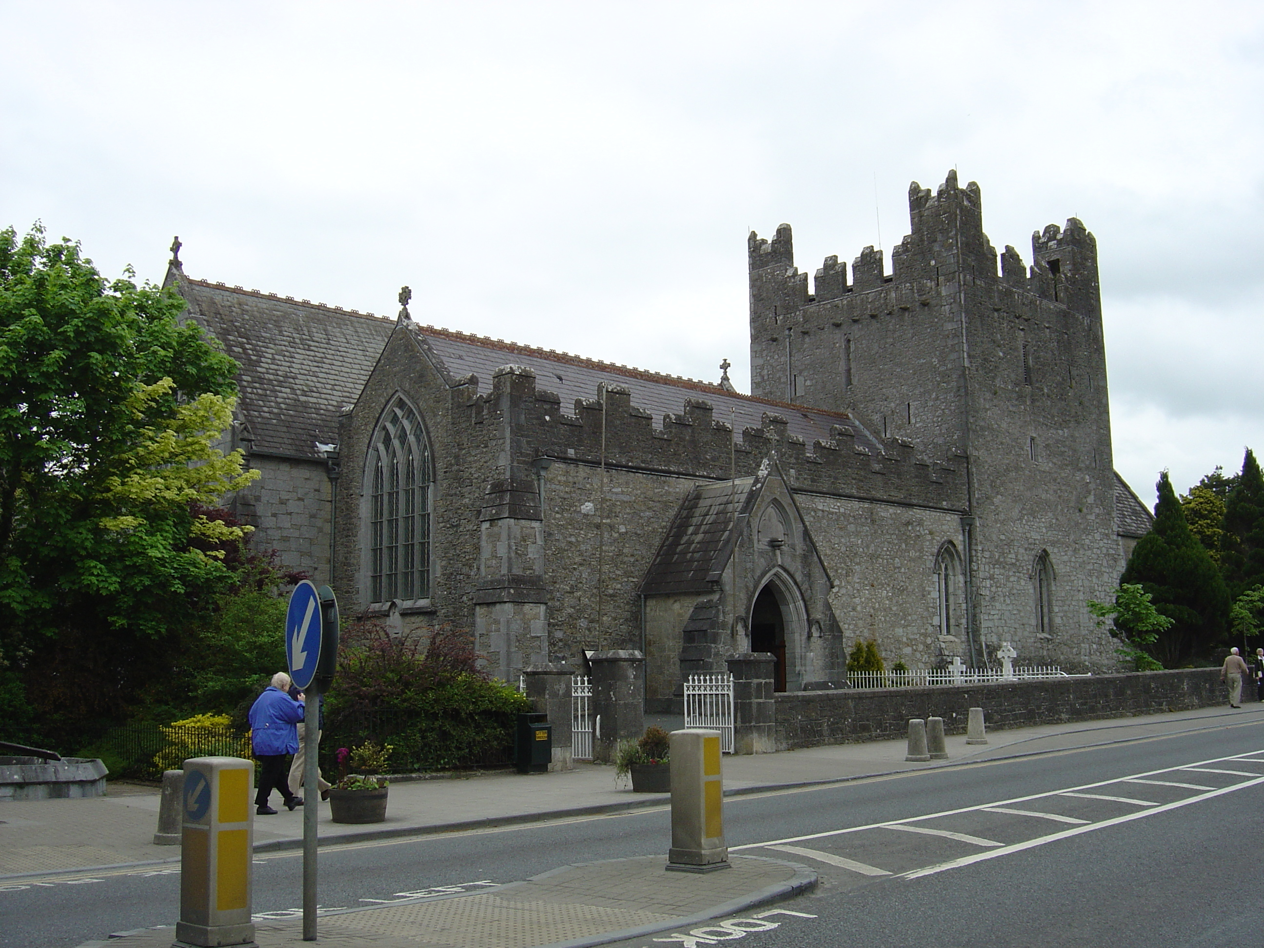 รูปถ่าย ไอร์แลนด์(Ireland) เคาน์ตีลิเมอริก(Limerick County) อาแดร์(Adare) 2004-05 26