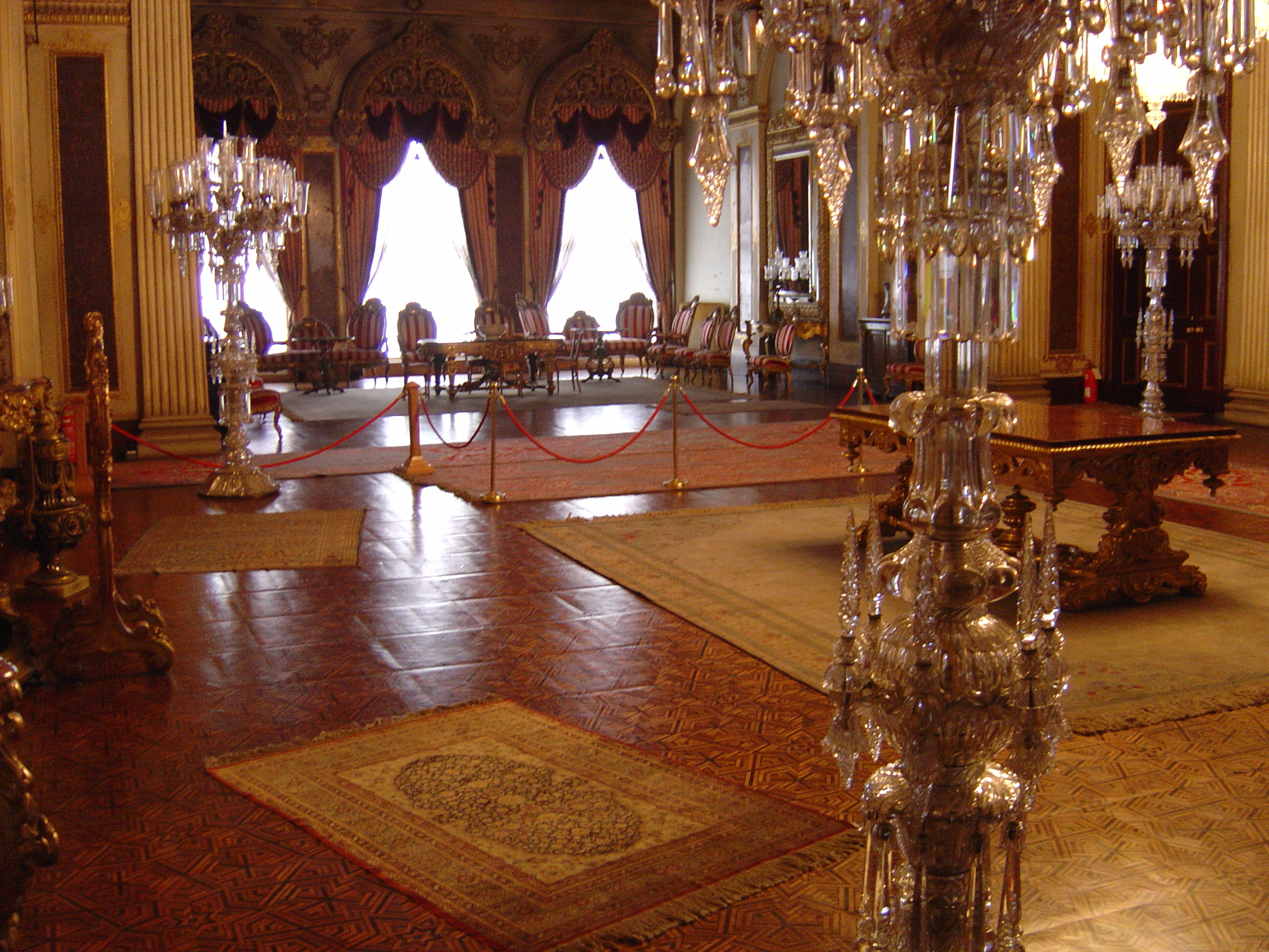 รูปถ่าย ตุรกี(Turkey) อิสตันบูล(Istanbul) พระราชวังโดลมาบาห์เช(Dolmabahce Palace) 2004-12 101