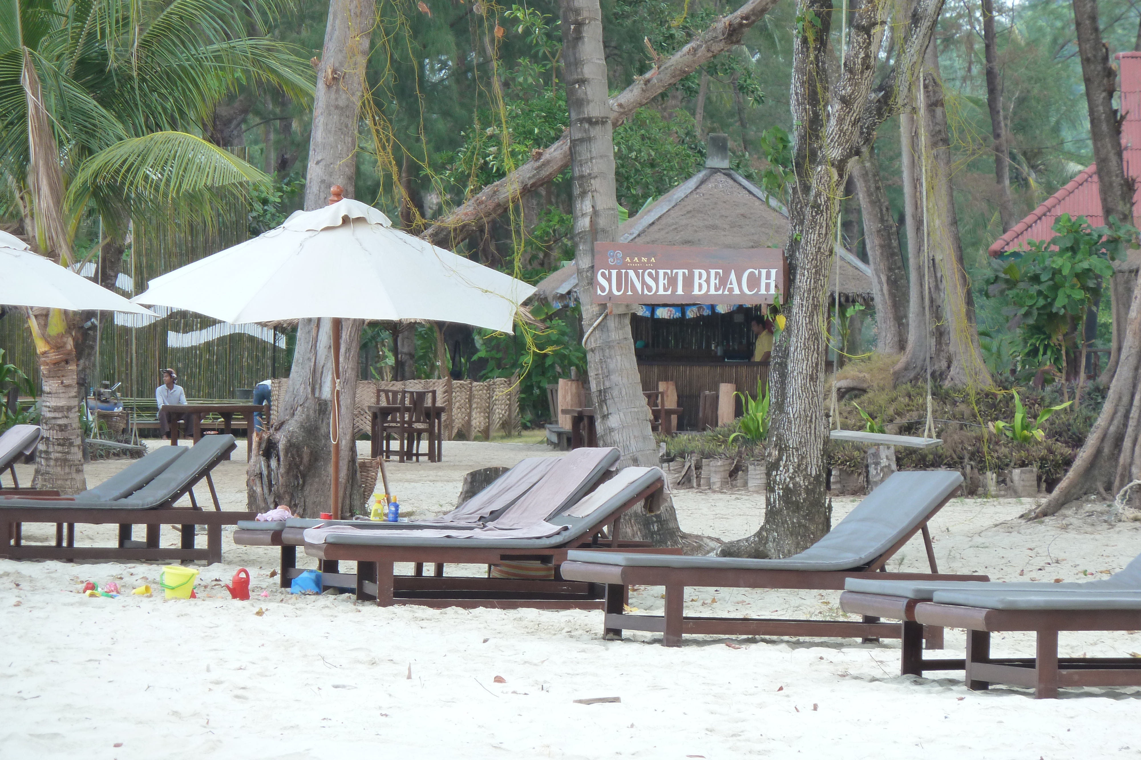 รูปถ่าย ไทย(Thailand) เกาะช้าง(Ko Chang) หาดคลองพร้าว(Klong Prao beach) 2011-02 18