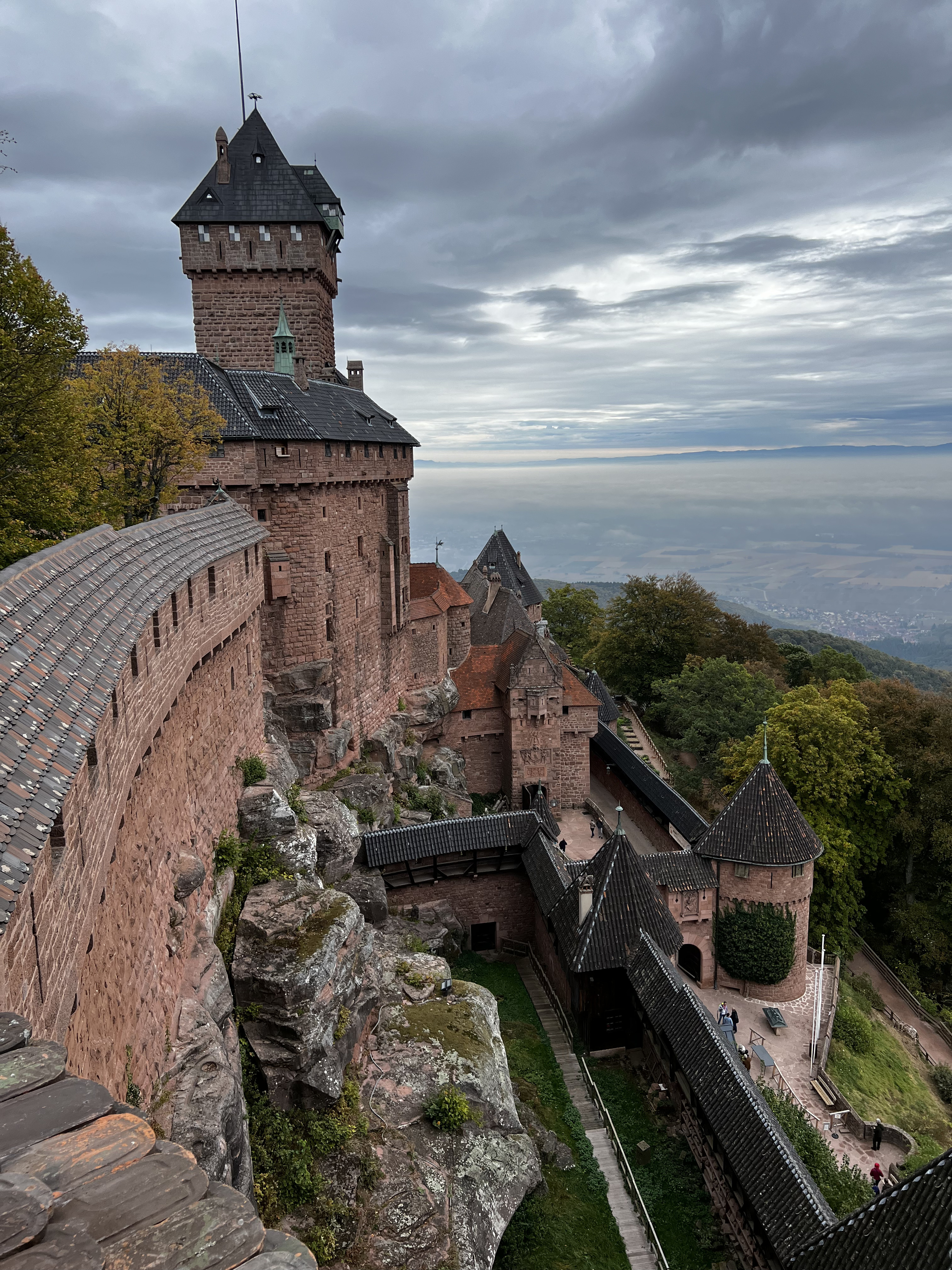 รูปถ่าย ฝรั่งเศส(France) ปราสาทโอ-เคอนิกส์บูร์ก(Koenigsbourg Castle) 2023-10 16