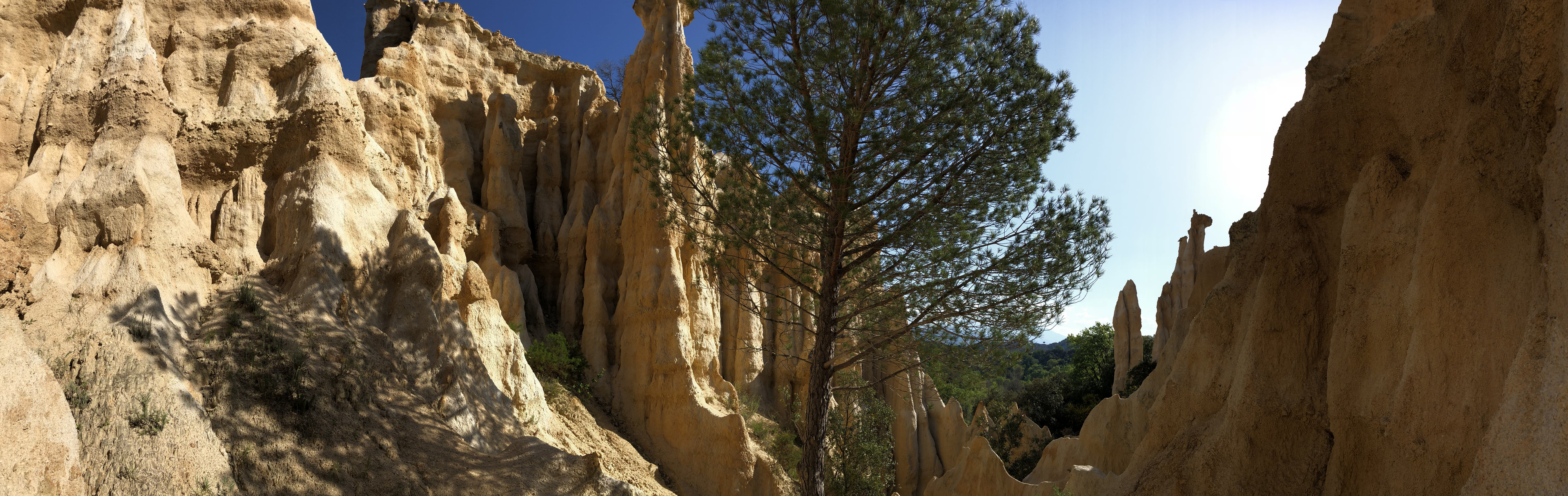 รูปถ่าย ฝรั่งเศส(France) เสาหินออร์กดีล-ซูร์-แต็ต(Orgues d'Ille Sur Tet) 2018-04 49
