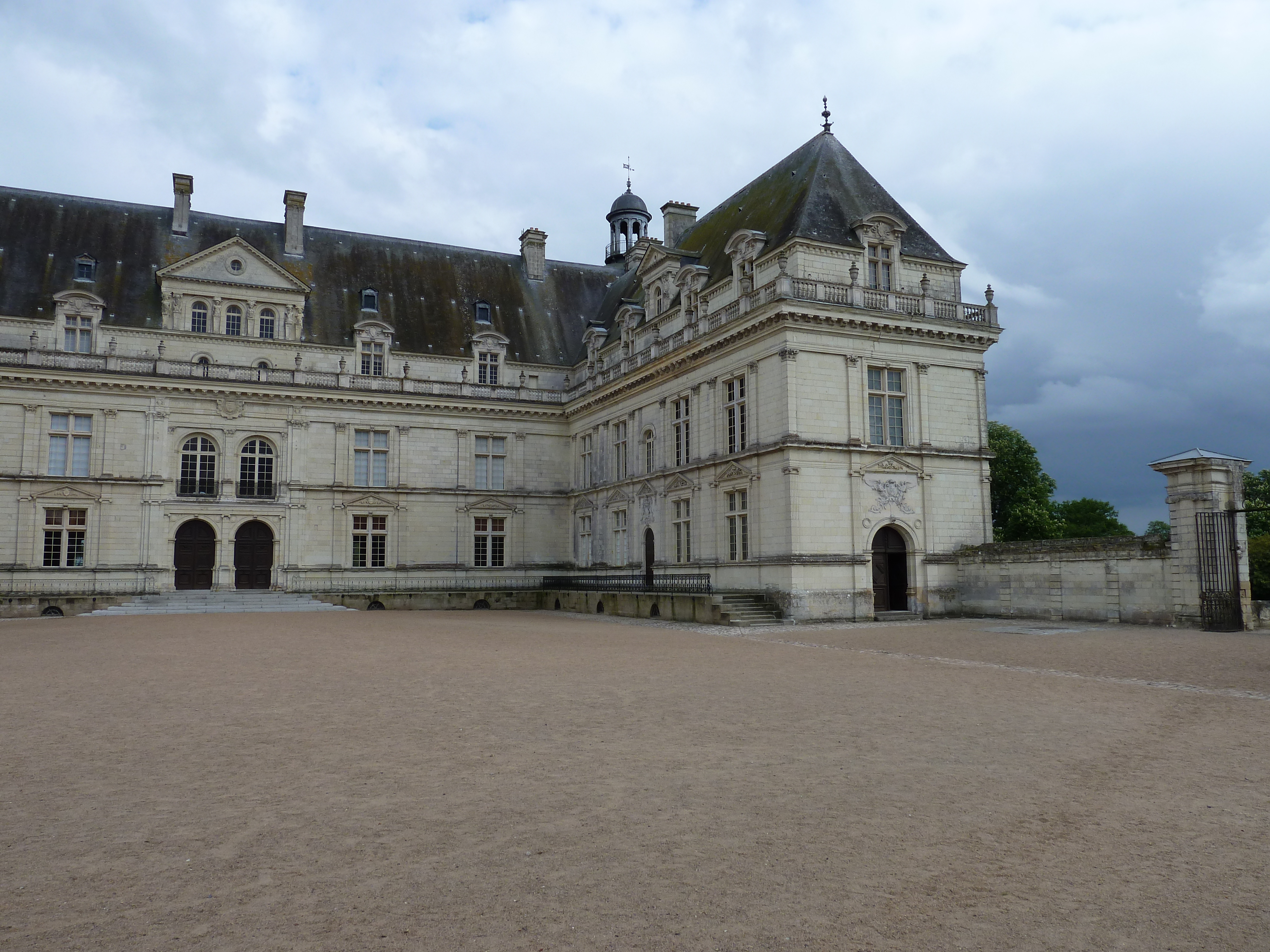 รูปถ่าย ฝรั่งเศส(France) ปราสาทแซร็อง(Serrant castle) 2010-04 7