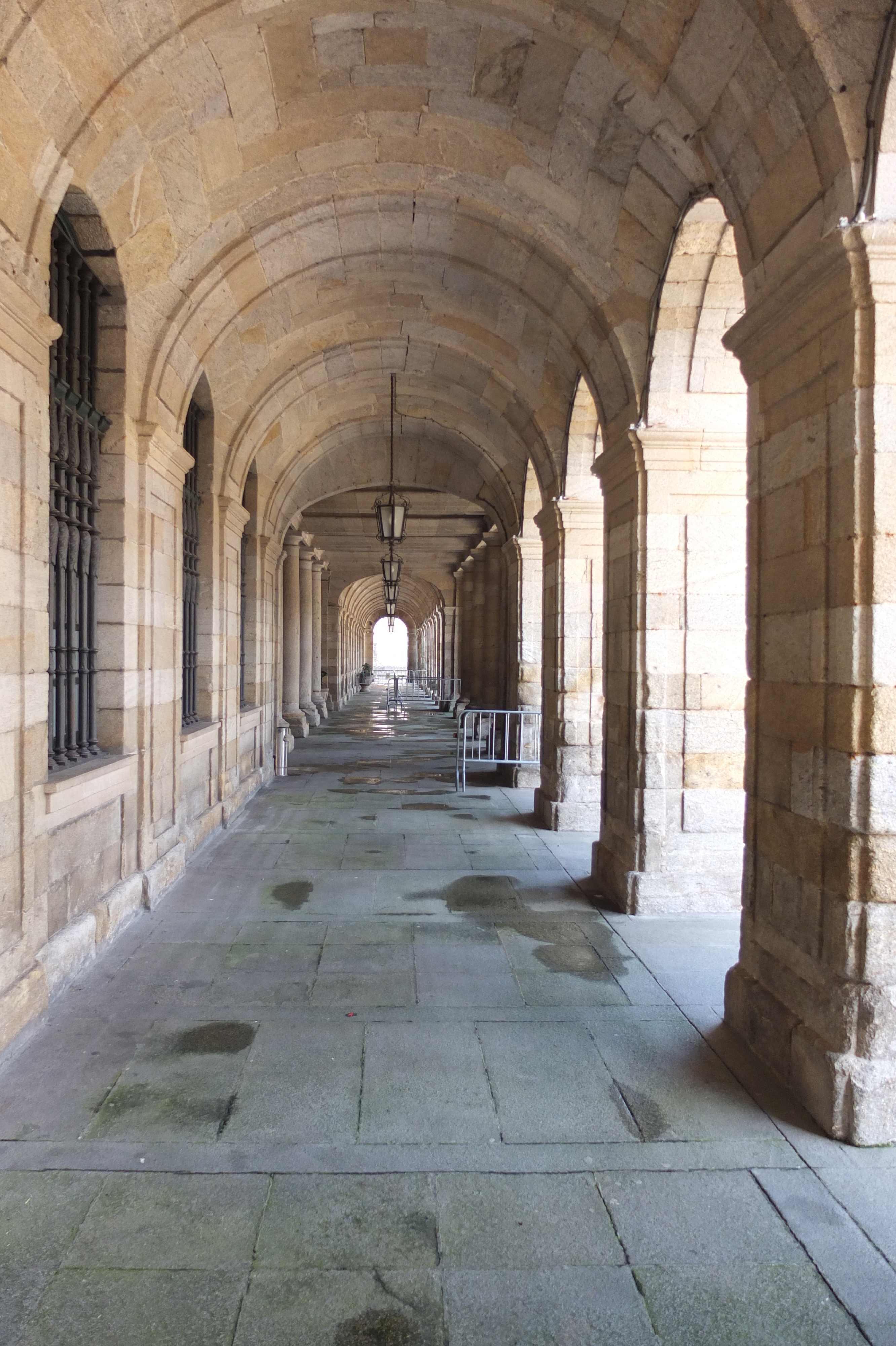 รูปถ่าย สเปน(Spain) ซานเตียโกเดกอมโปสเตลา(Santiago de Compostela) 2013-01 60