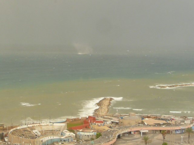 รูปถ่าย อิสราเอล(Israel) เทลอาวีฟ(Tel Aviv) โรงแรมเดวิด อินเตอร์คอนติเนนตัล(David Intercontinental Hotel) วิวจากห้องพัก(Room view) 2007-11 1