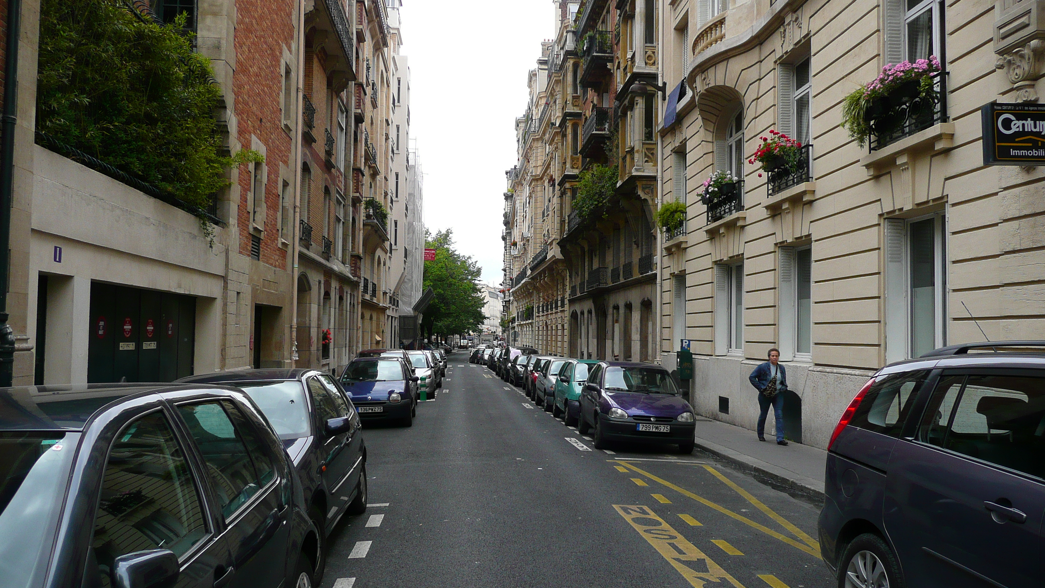 รูปถ่าย ฝรั่งเศส(France) ปารีส(Paris) คุ้มที่ 17 (17th Arrondissement) ถนนเลวี(Rue Levis) 2007-05 1