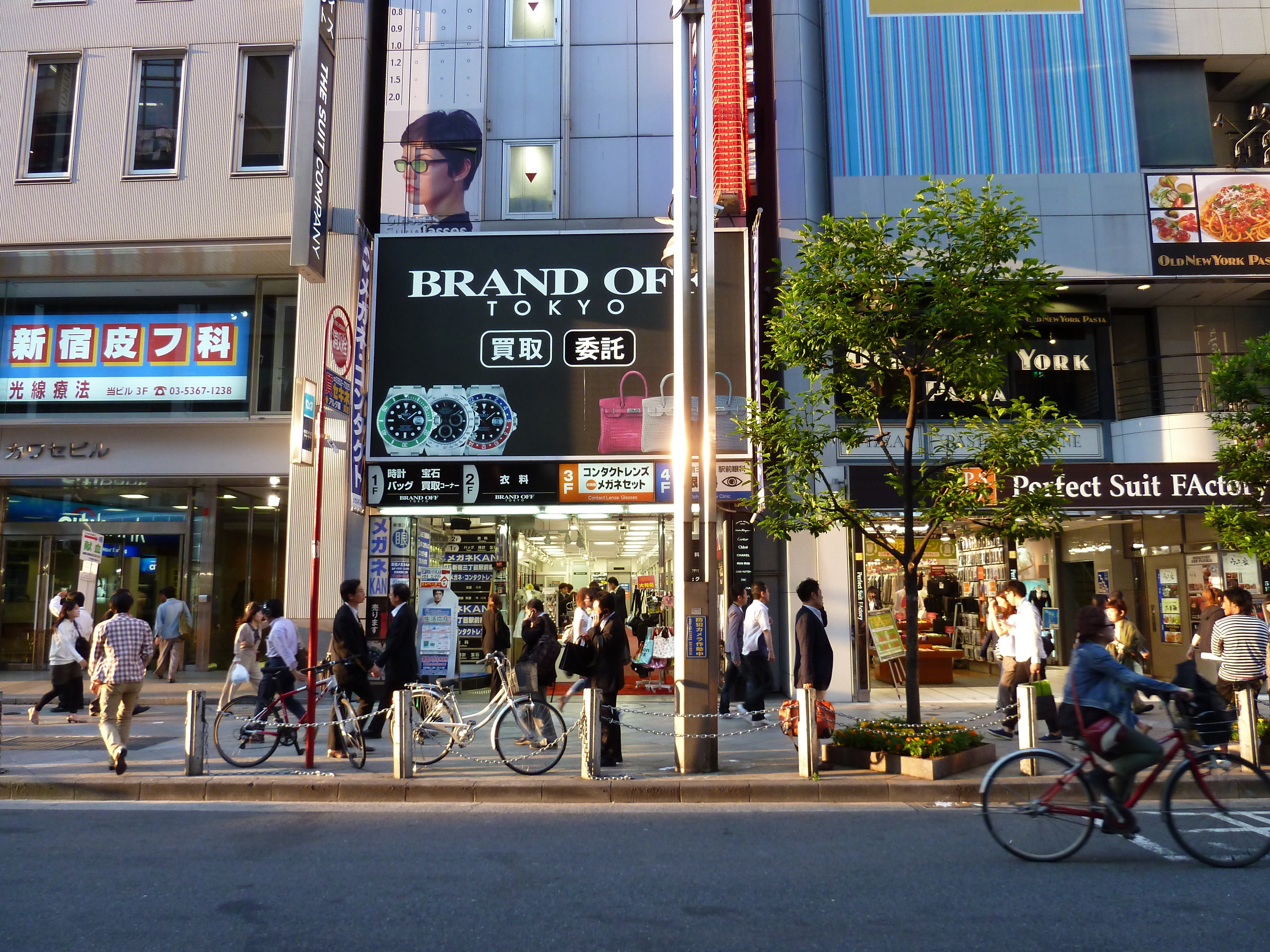 รูปถ่าย ญี่ปุ่น(Japan) โตเกียว(Tokyo) ชินจูกุ(Shinjuku) 2010-06 20
