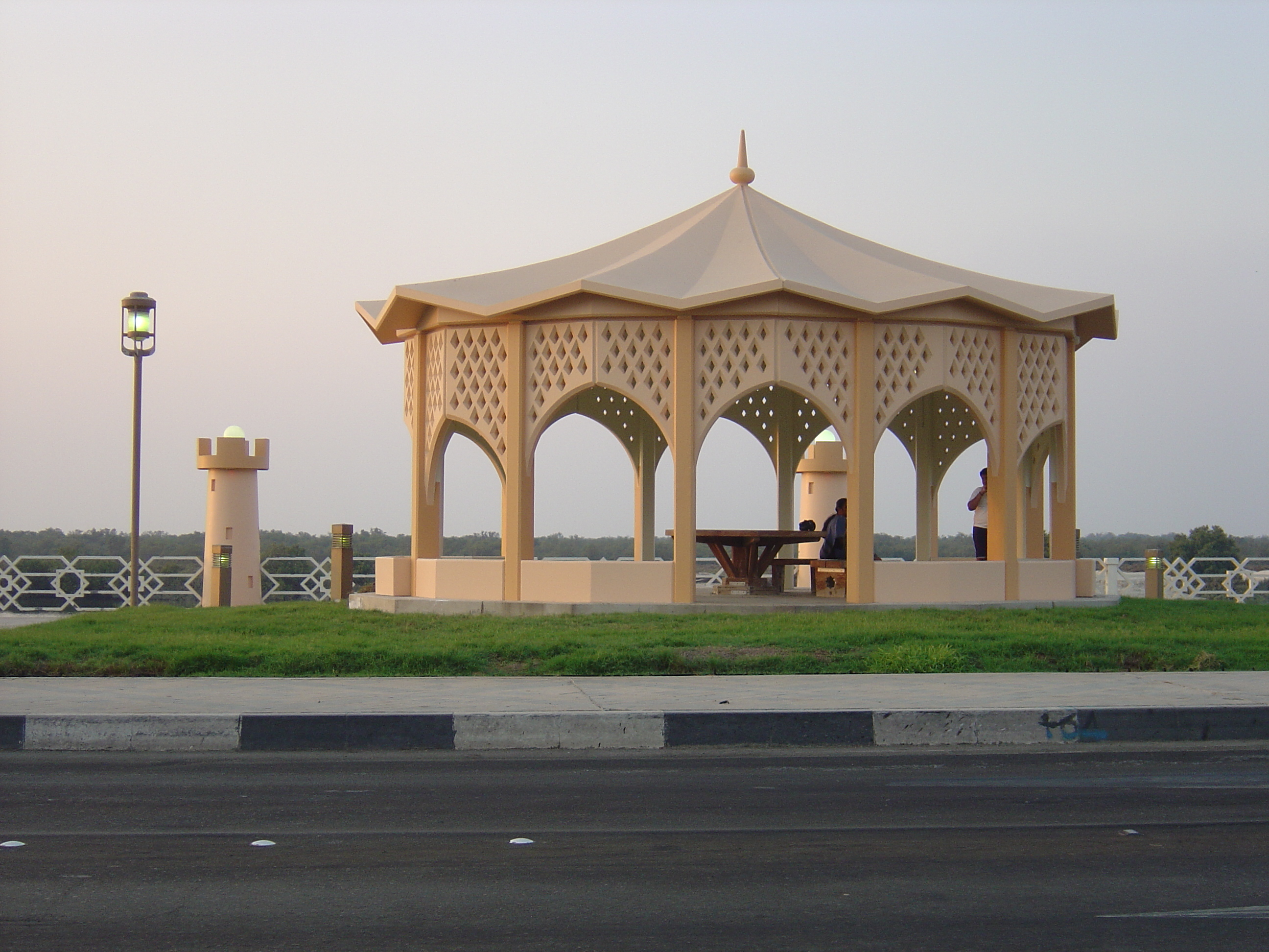 รูปถ่าย สหรัฐอาหรับเอมิเรตส์(United Arab Emirates) อาบูดาบี(Abu Dhabi) 2005-09 29