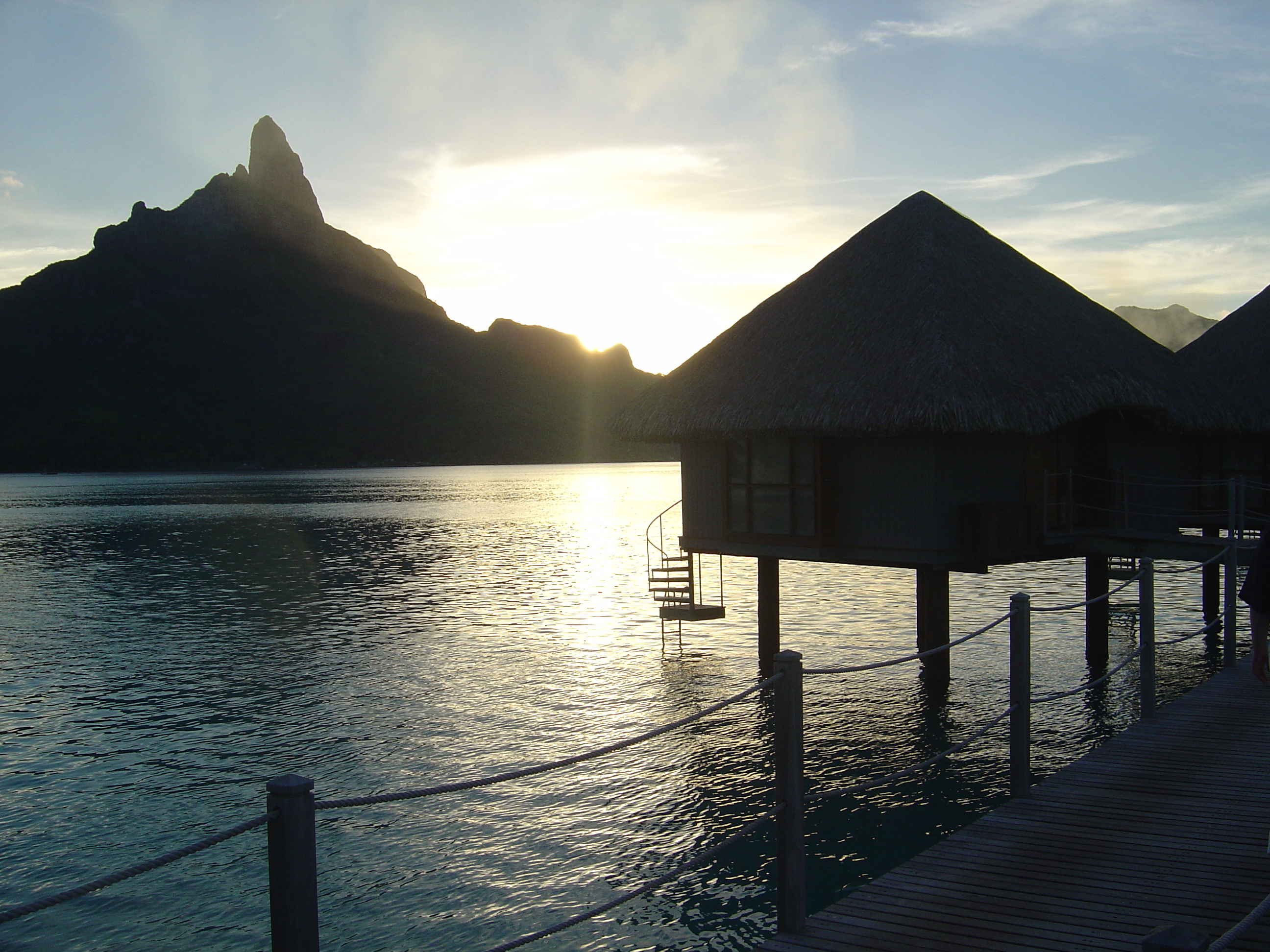 รูปถ่าย เฟรนช์โพลี่นีเซีย(Polynesia) โรงแรมเลอเมอริเดียน โบราโบรา(Meridien Bora Bora Hotel) 2006-04 190