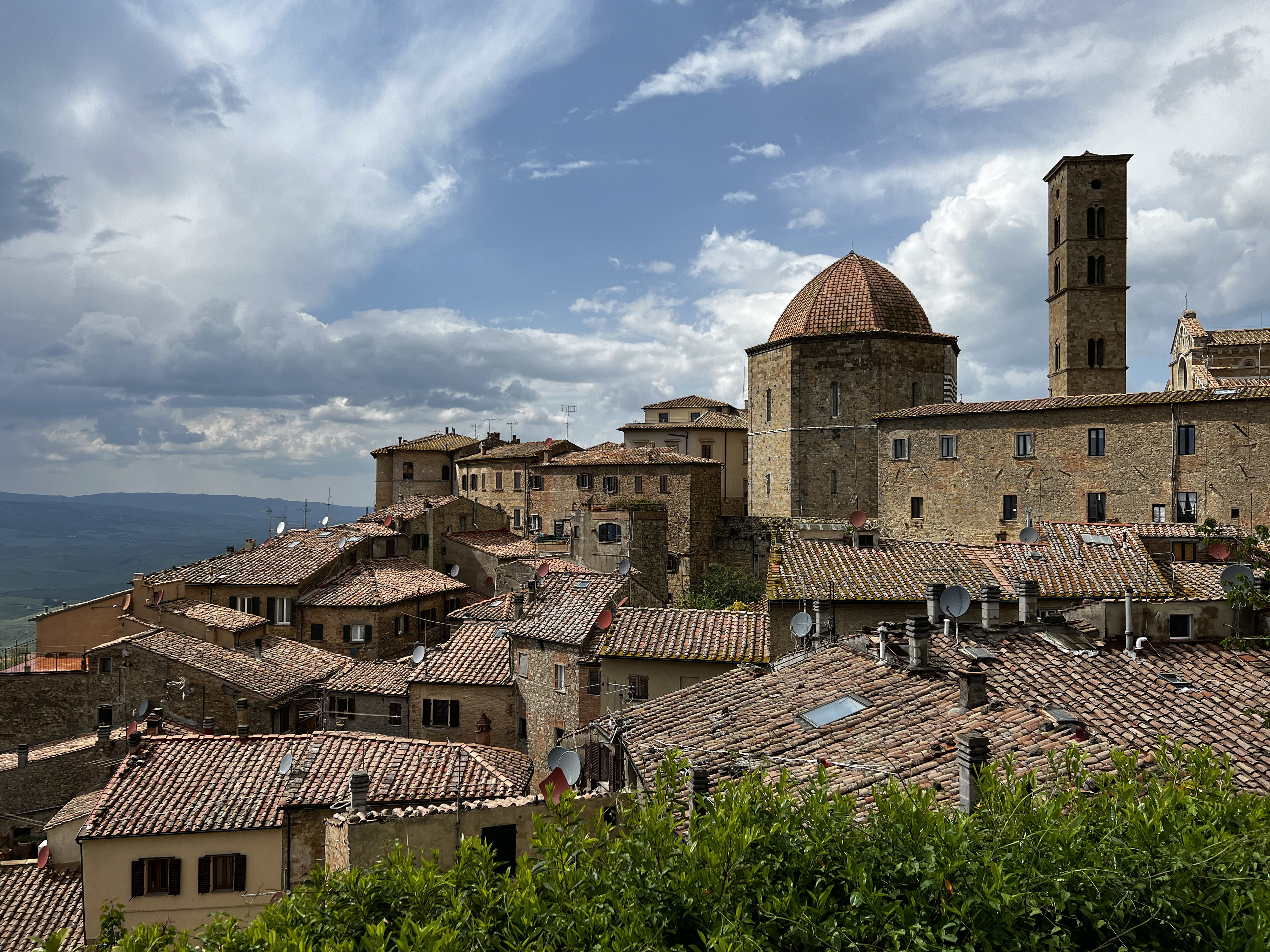 รูปถ่าย อิตาลี(Italy) วอลแตร์รา(Volterra) 2022-05 11