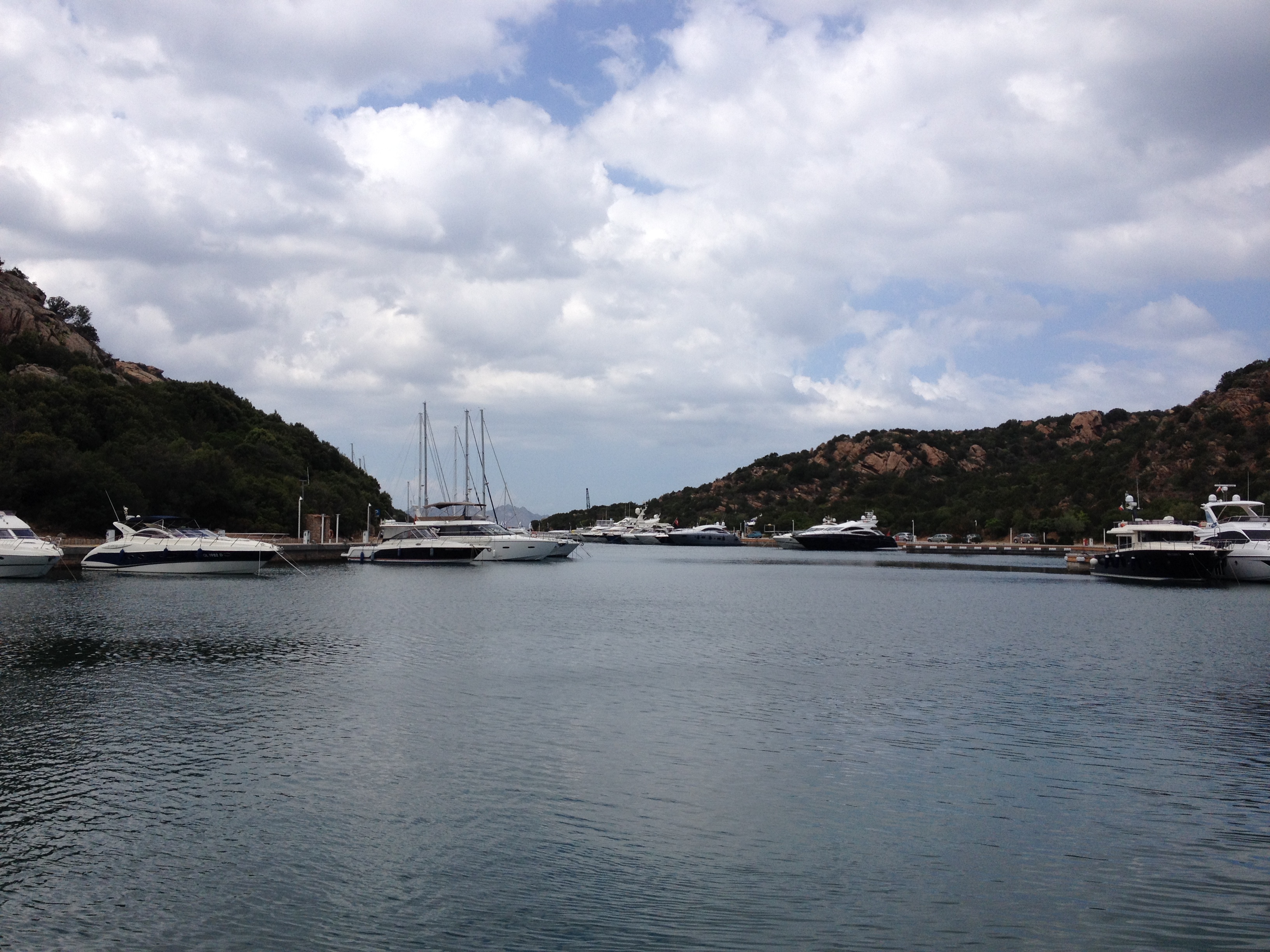 รูปถ่าย อิตาลี(Italy) ซาร์ดิเนีย(Sardinia) ปอลตูกวาตู(Poltu Quatu) 2015-06 40