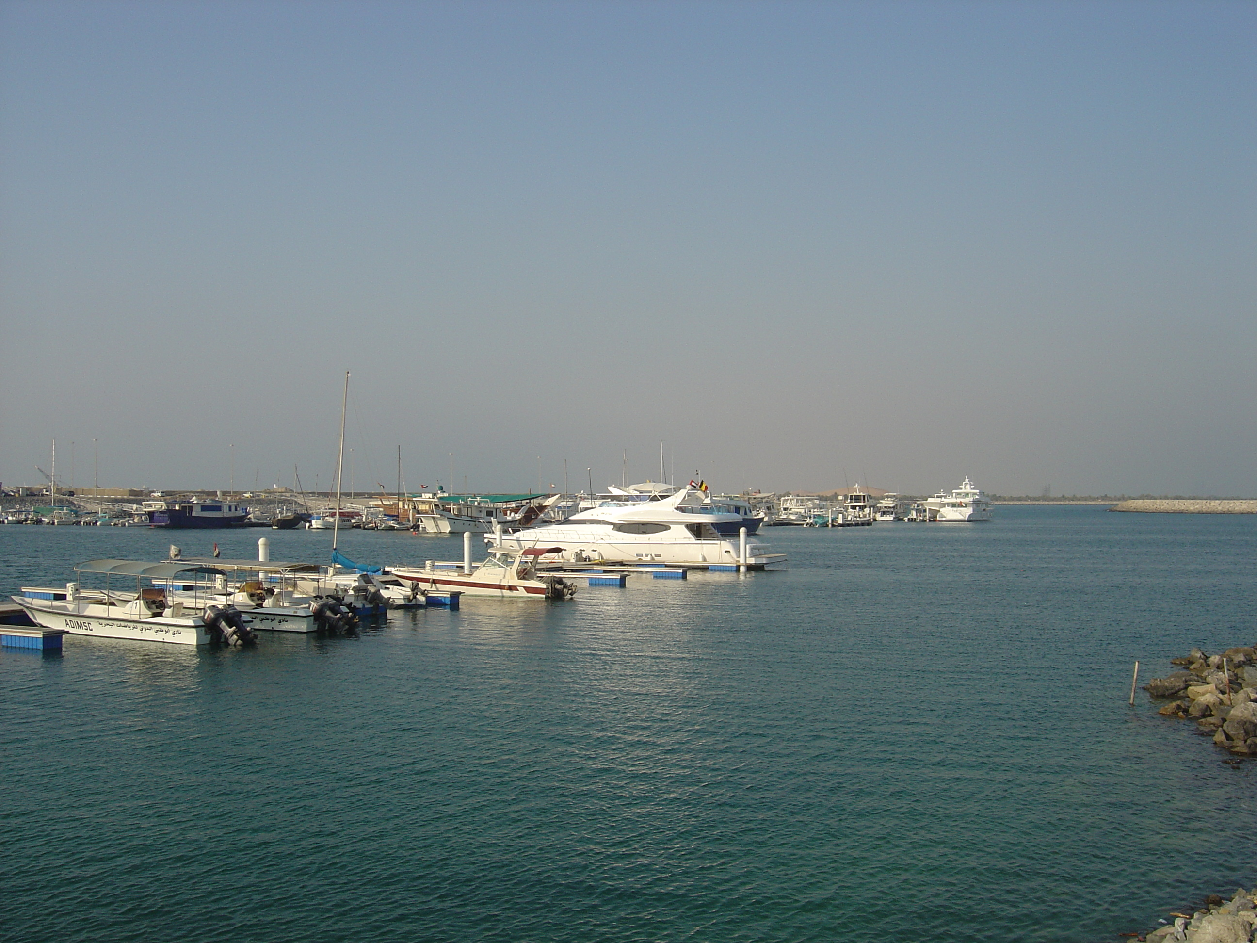 รูปถ่าย สหรัฐอาหรับเอมิเรตส์(United Arab Emirates) อาบูดาบี(Abu Dhabi) 2005-09 52
