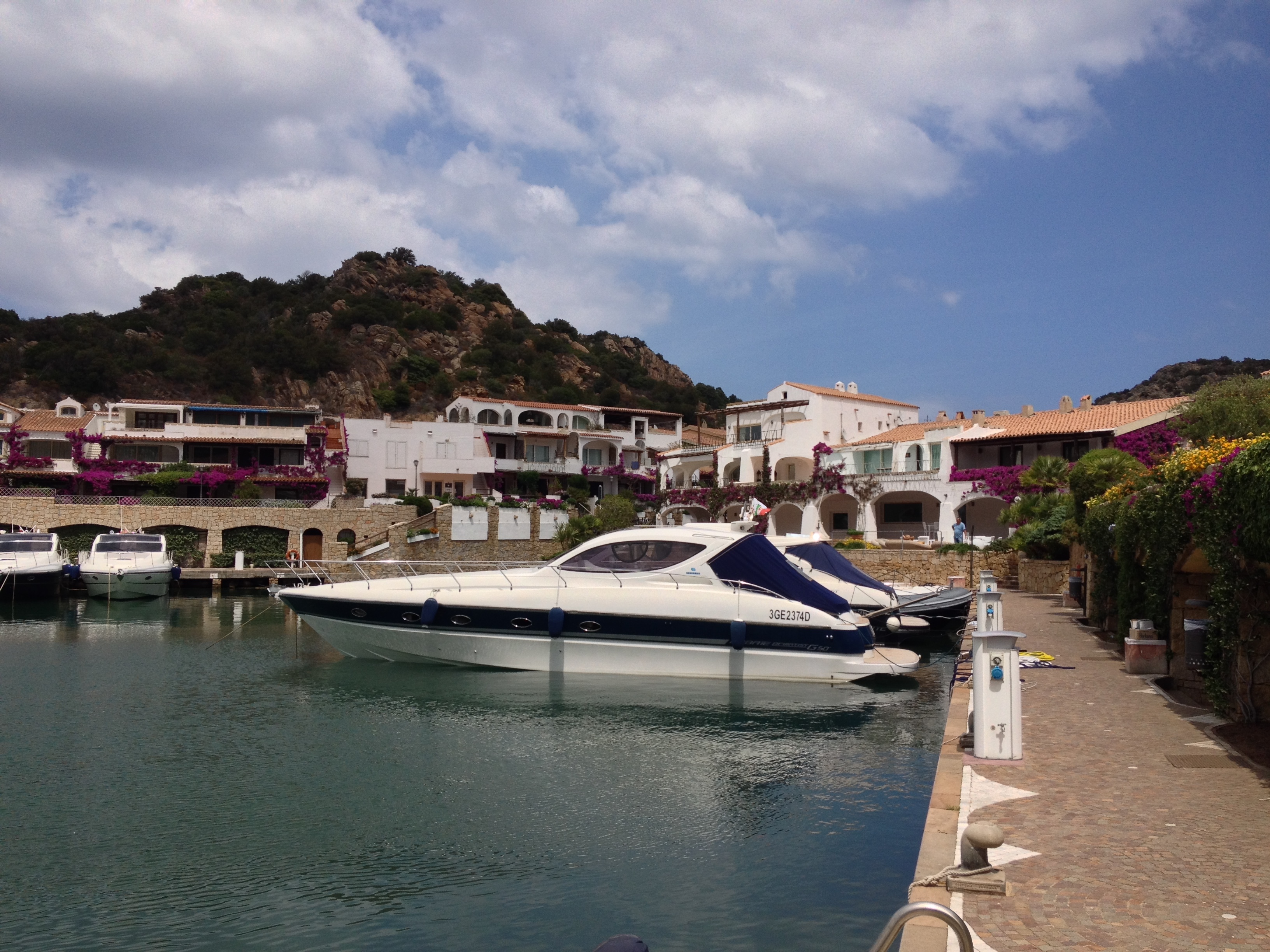 รูปถ่าย อิตาลี(Italy) ซาร์ดิเนีย(Sardinia) ปอลตูกวาตู(Poltu Quatu) 2015-06 7
