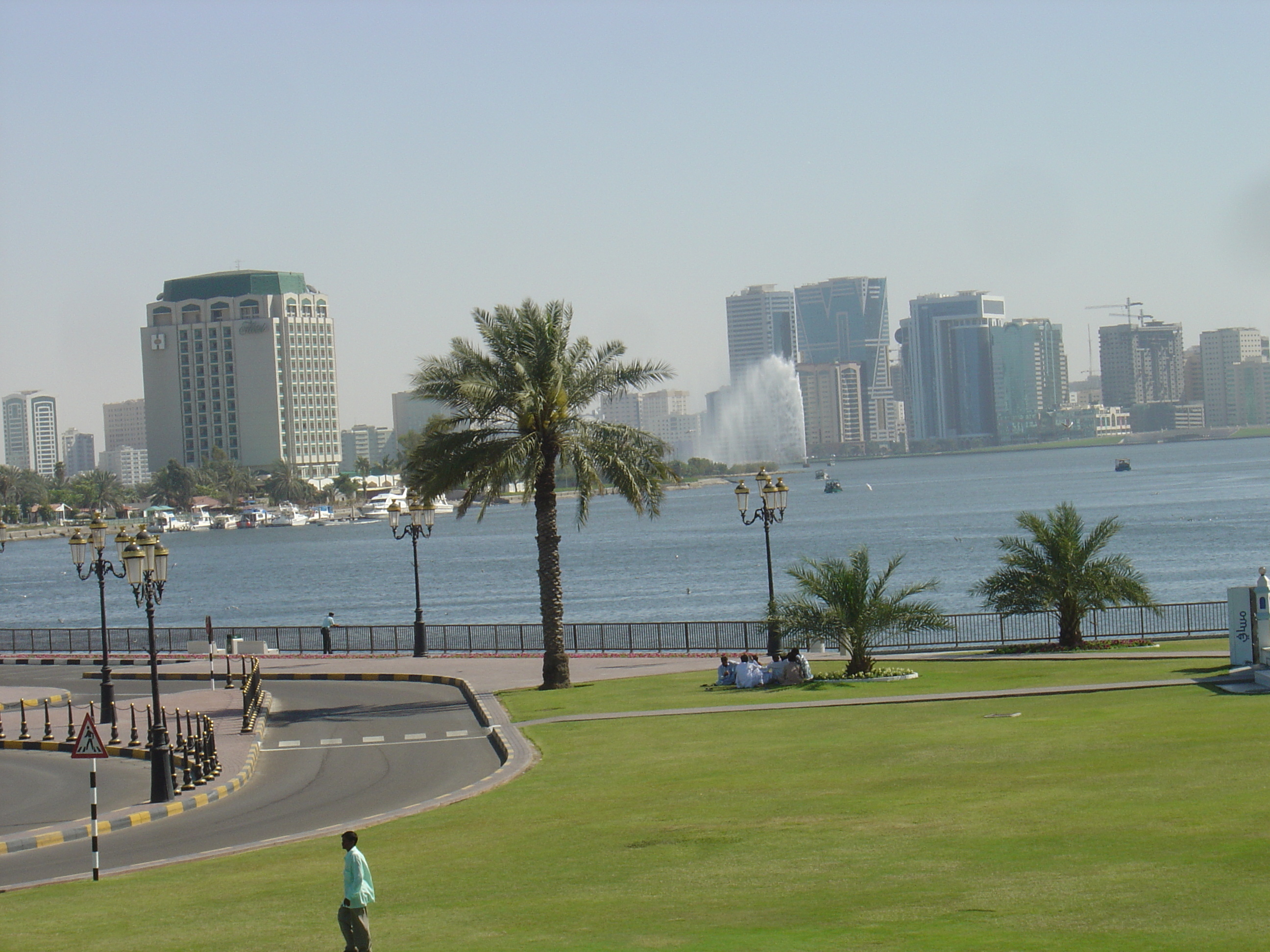 รูปถ่าย สหรัฐอาหรับเอมิเรตส์(United Arab Emirates) ชาร์จา(Sharjah) 2005-03 9