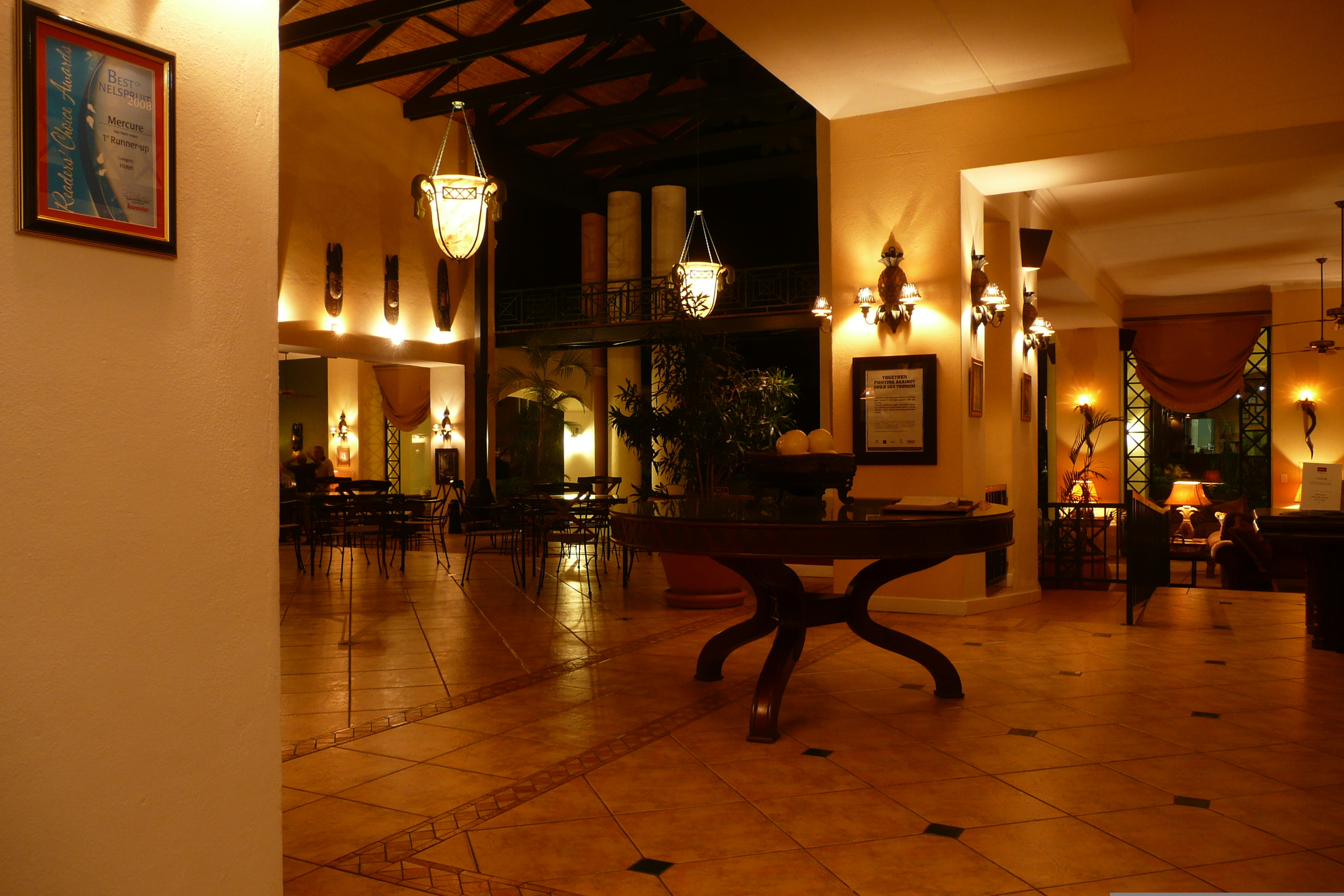 รูปถ่าย แอฟริกาใต้(South Africa) เนลสปรุต(Nelspruit) โรงแรมเมอร์เคียว(Mercure Hotel) 2008-09 23