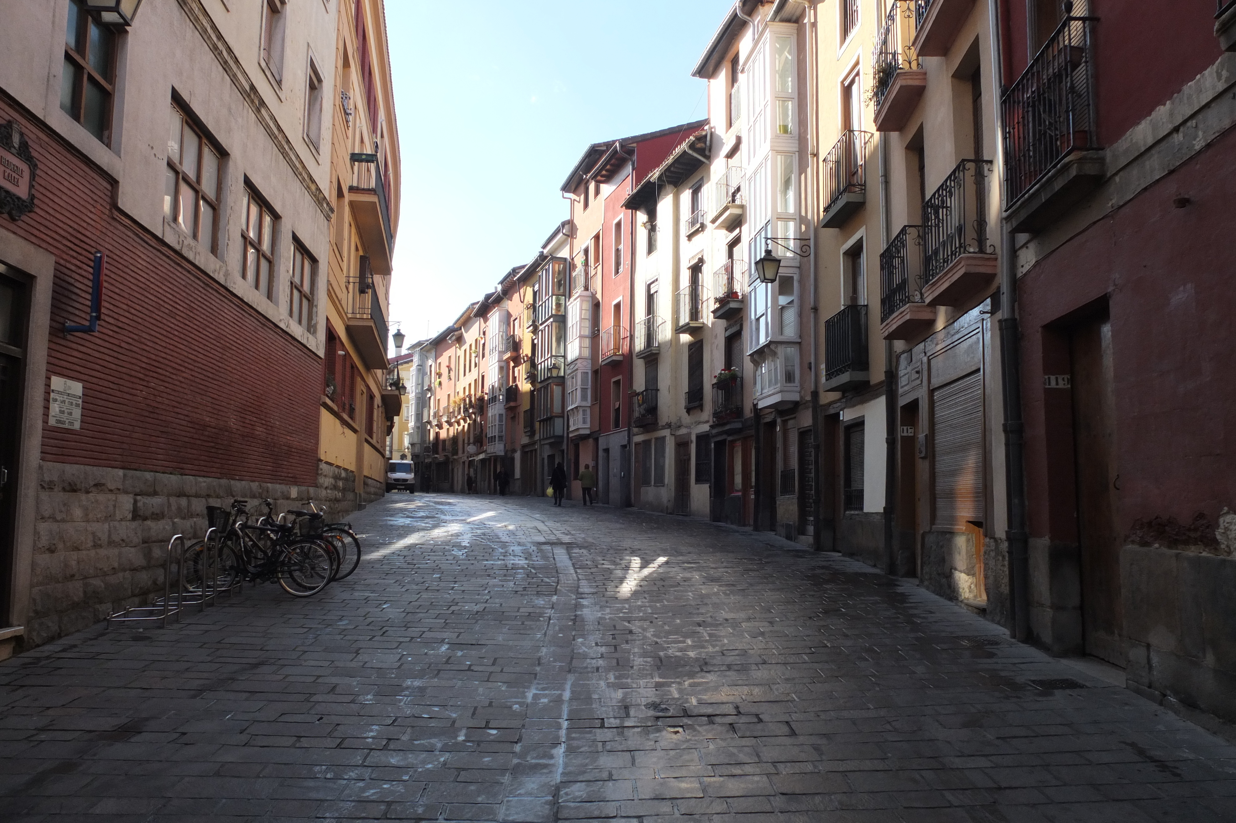 รูปถ่าย สเปน(Spain) บิโตเรีย-กัสเตซ(Vitoria Gasteiz) 2013-01 75