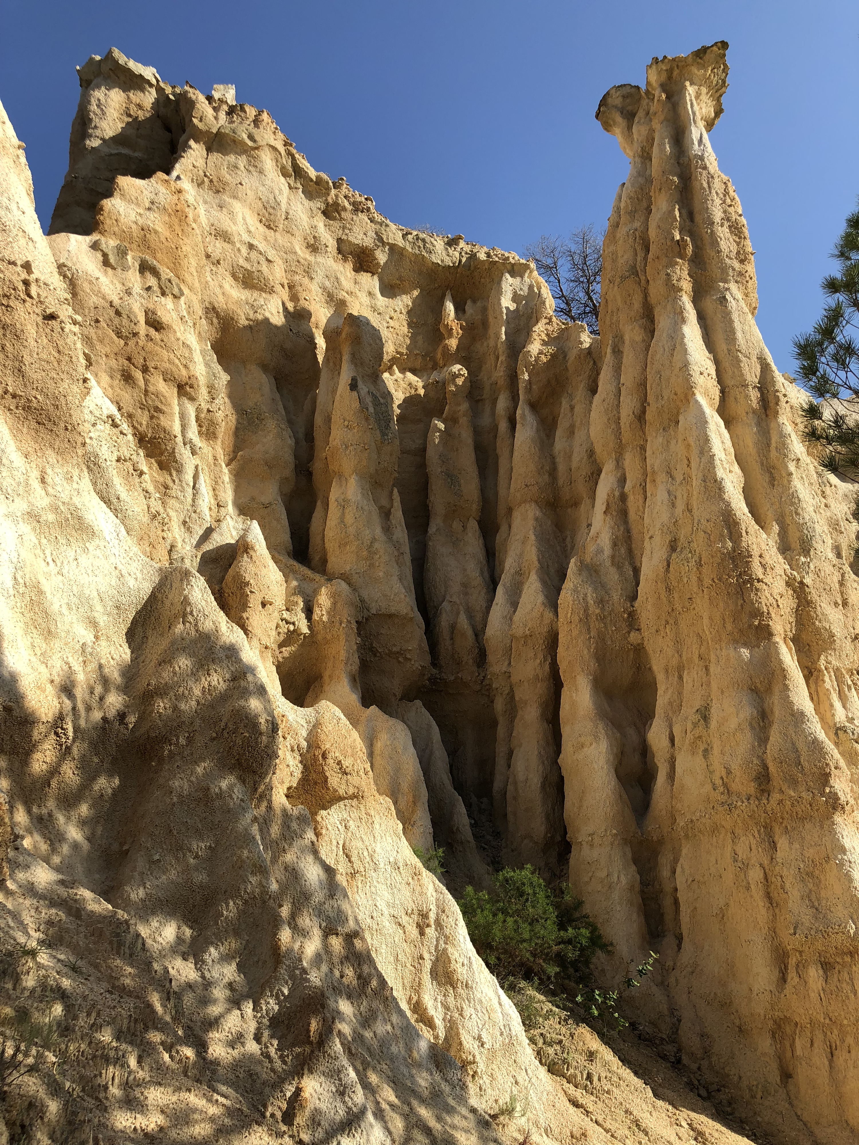 รูปถ่าย ฝรั่งเศส(France) เสาหินออร์กดีล-ซูร์-แต็ต(Orgues d'Ille Sur Tet) 2018-04 34