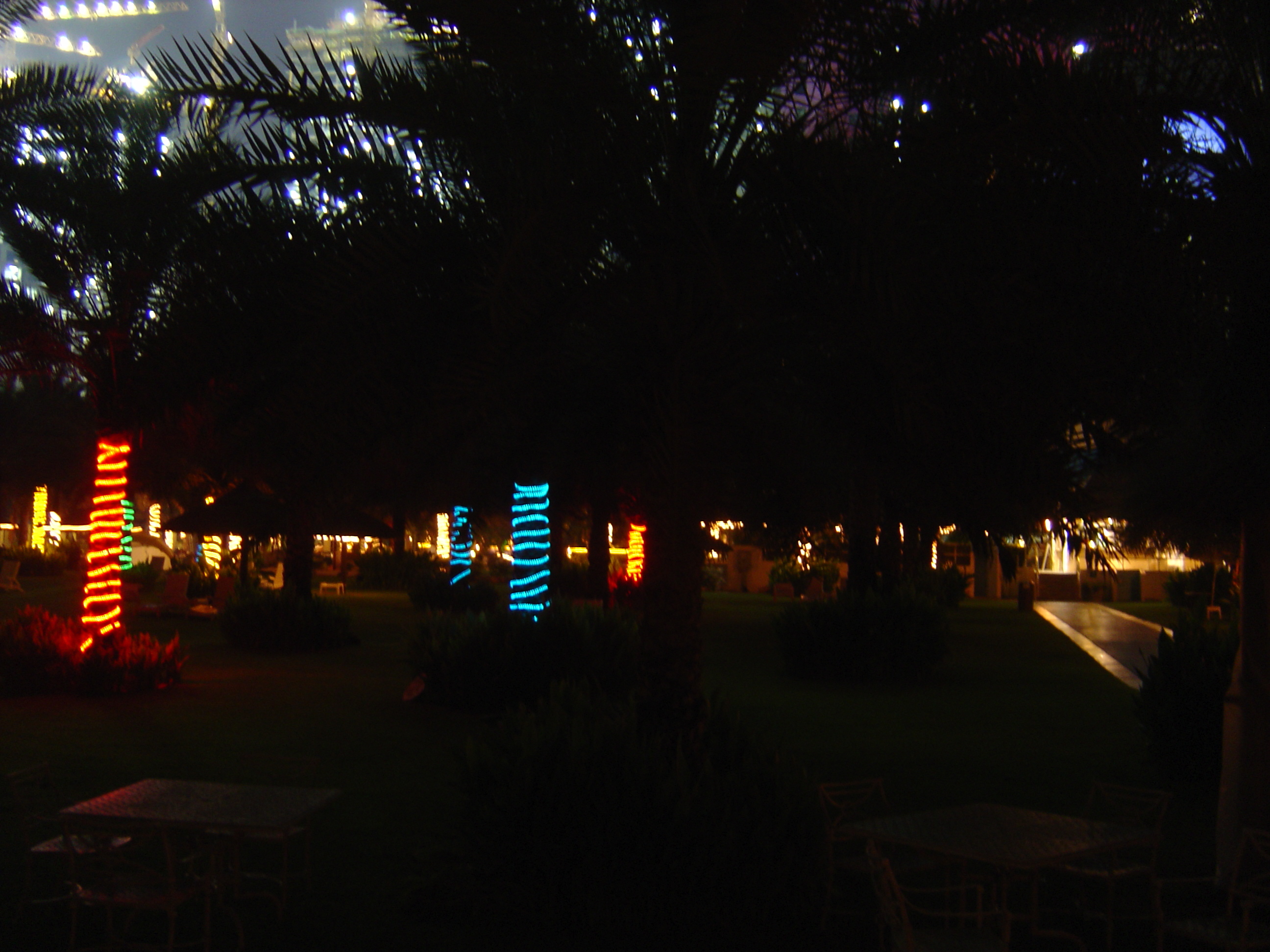 รูปถ่าย สหรัฐอาหรับเอมิเรตส์(United Arab Emirates) ดูไบ(Dubai) โรงแรมเชอราตัน จุมัยเราะห์บีช(Sheraton Jumeirah Beach Hotel) 2005-09 10